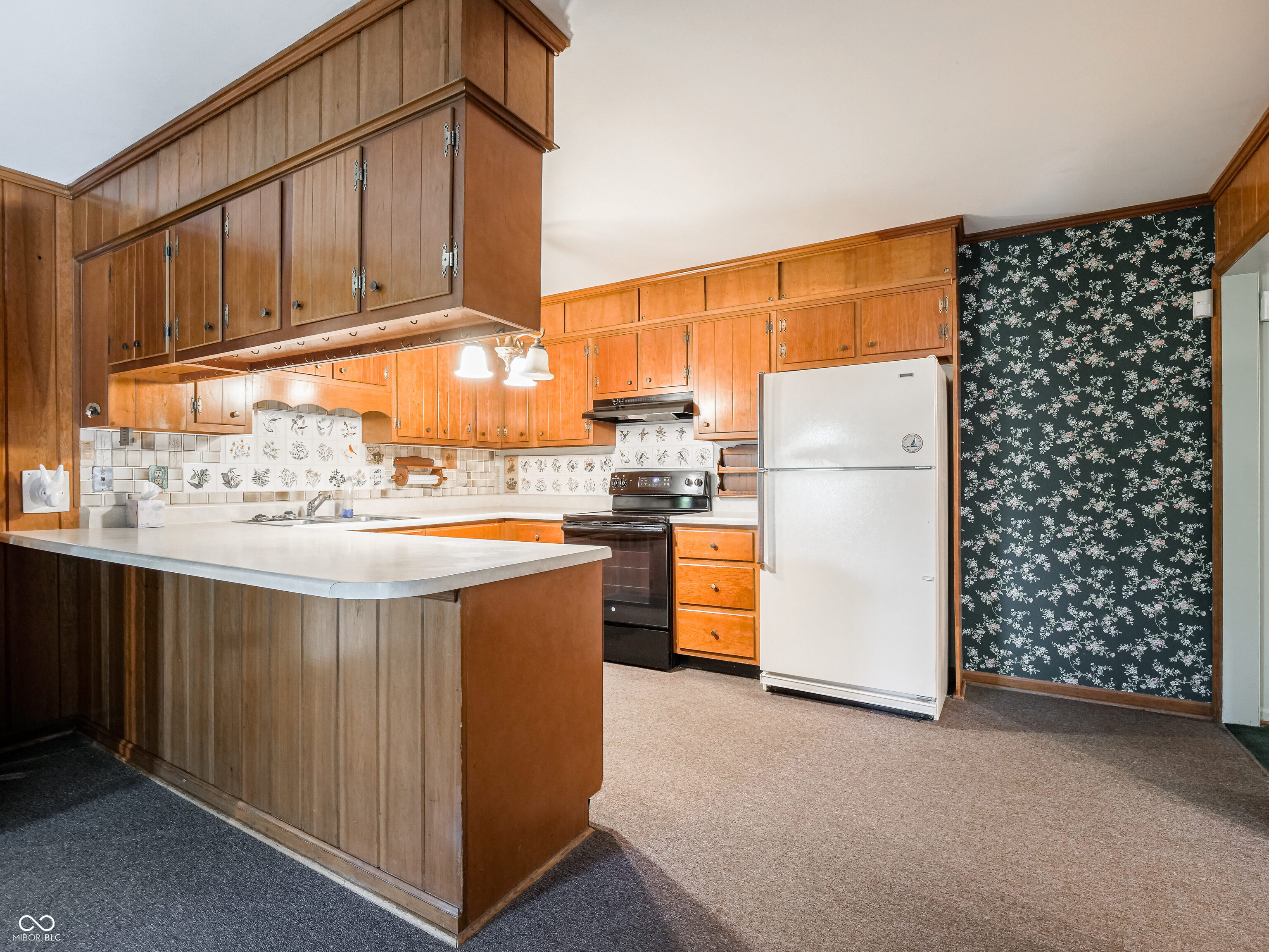 3512 Kenilworth Drive