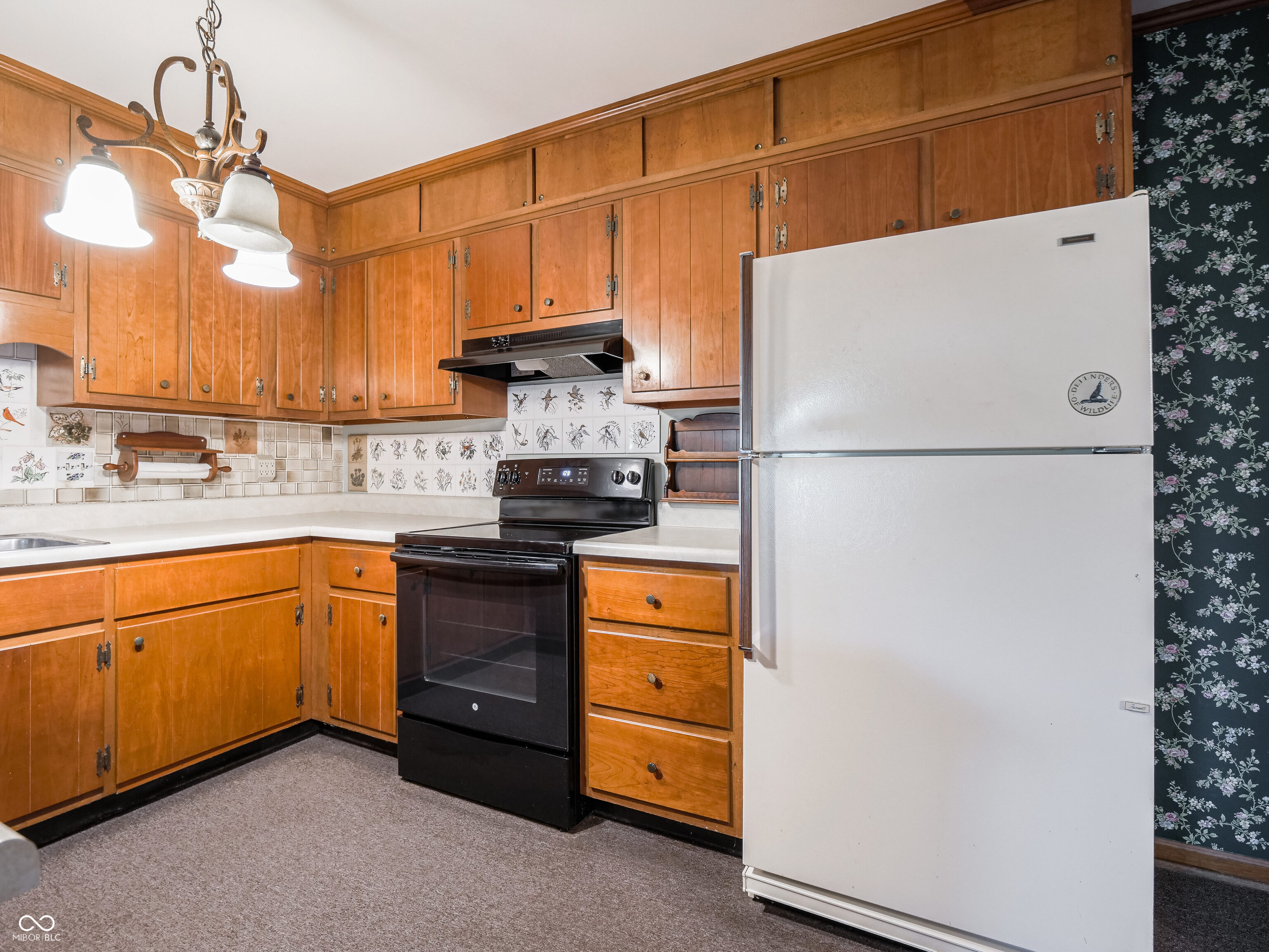 3512 Kenilworth Drive