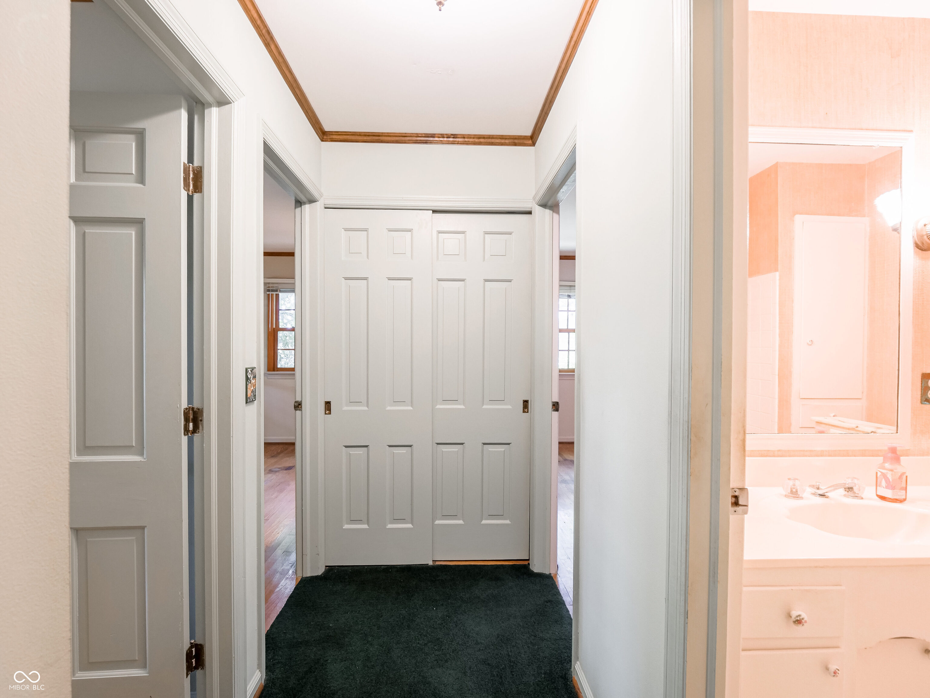3512 Kenilworth Drive