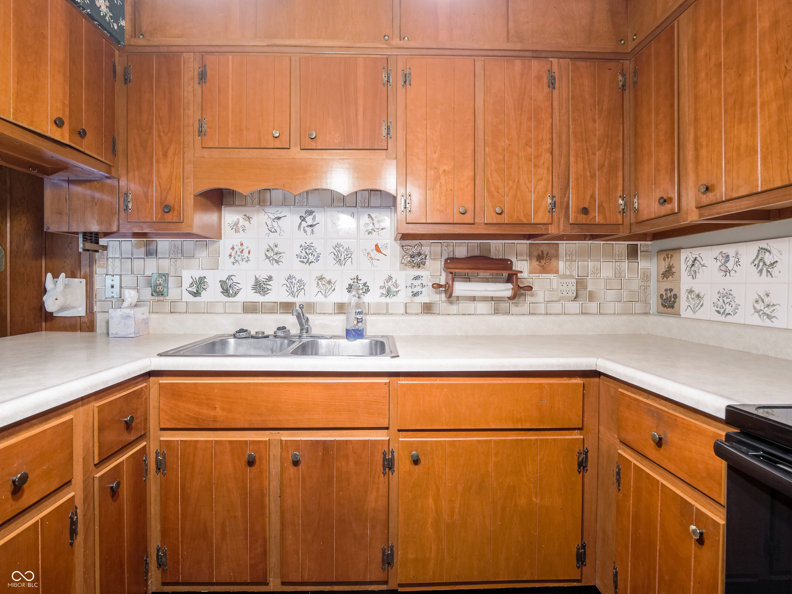 3512 Kenilworth Drive