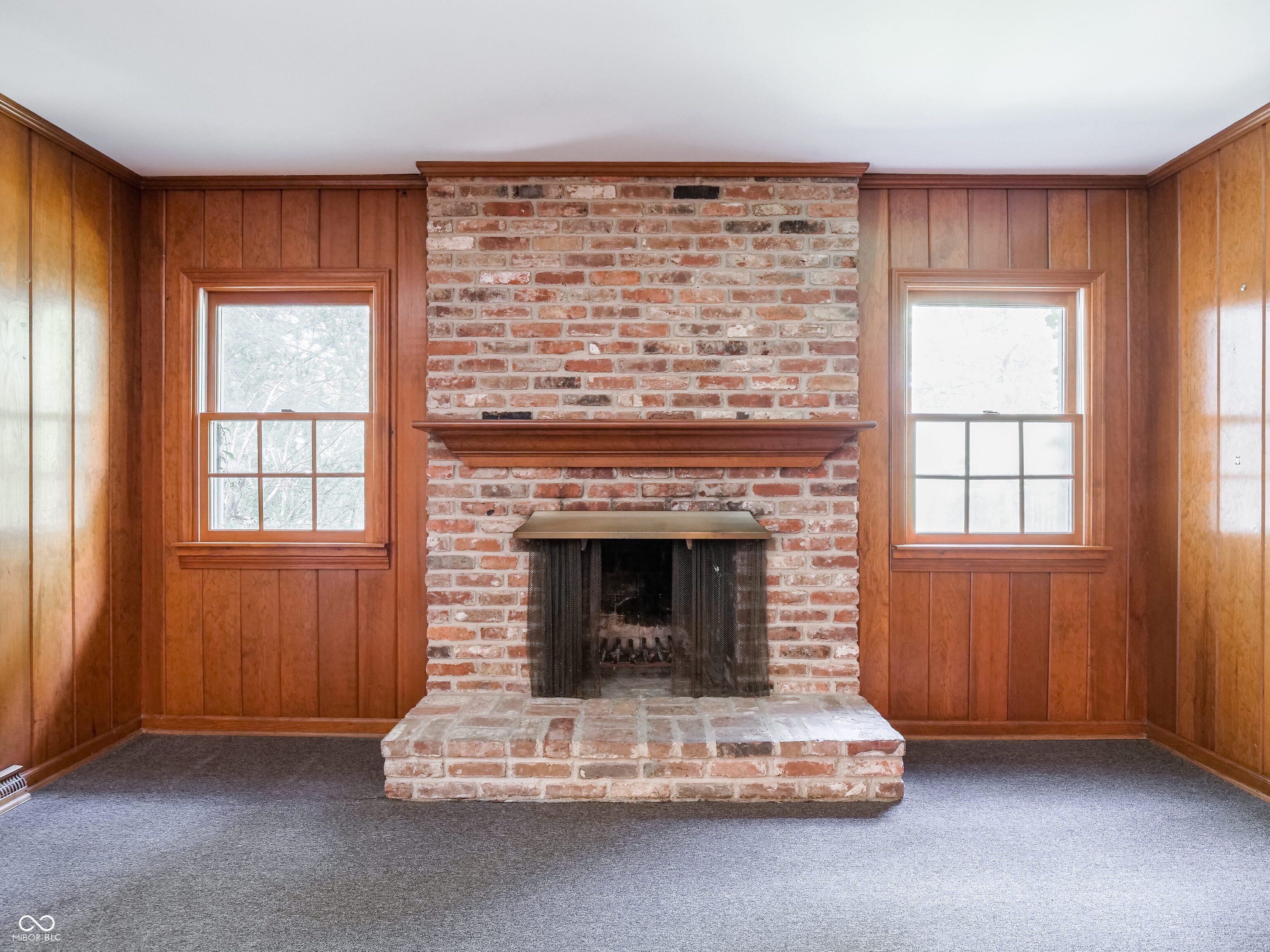 3512 Kenilworth Drive
