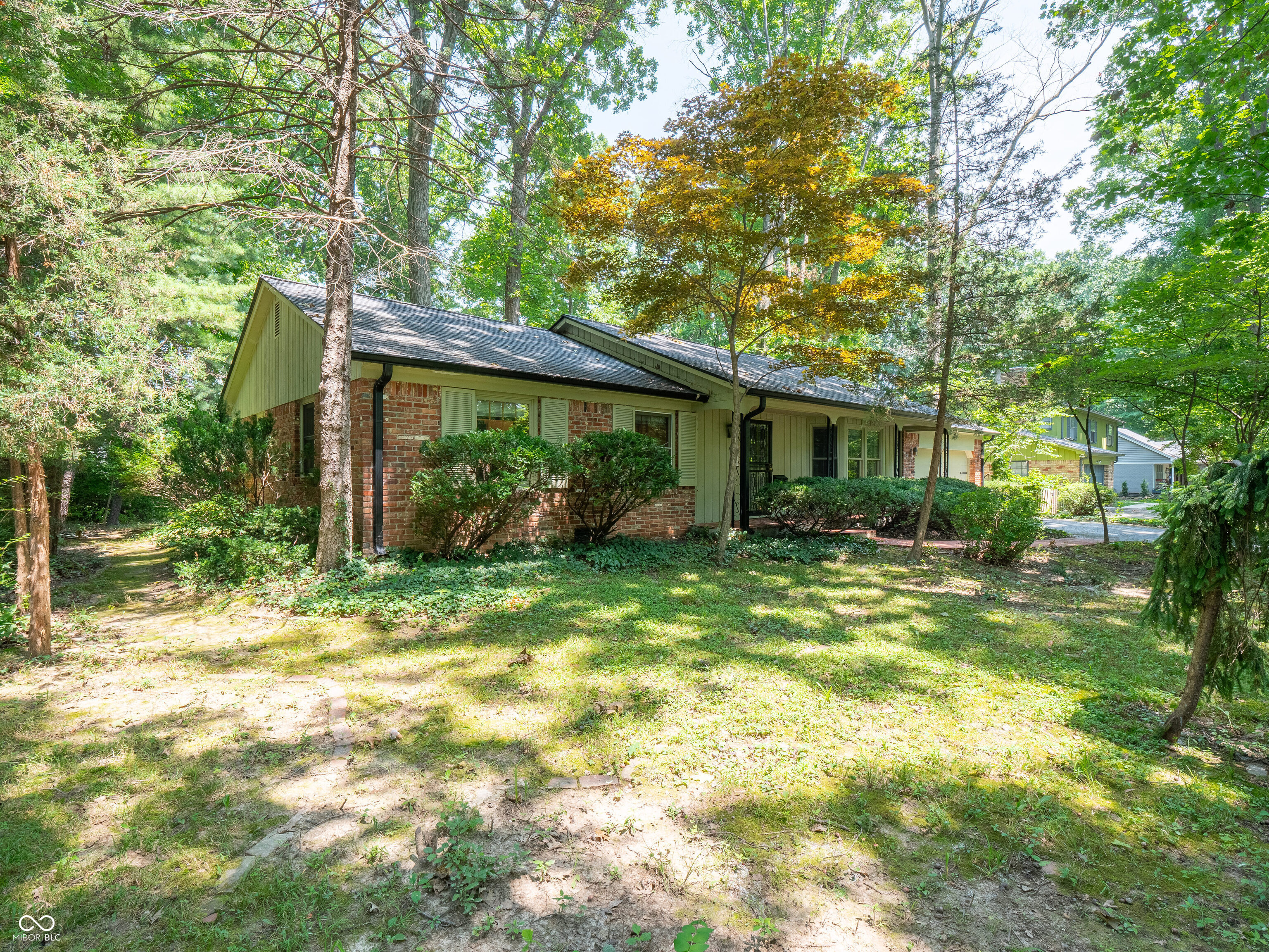 3512 Kenilworth Drive