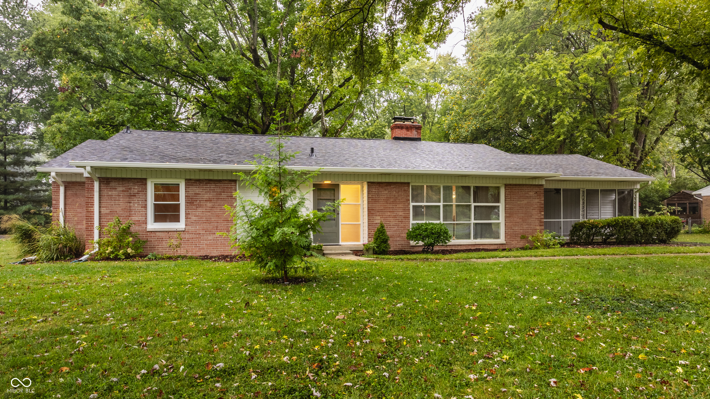6234 N Tuxedo Street