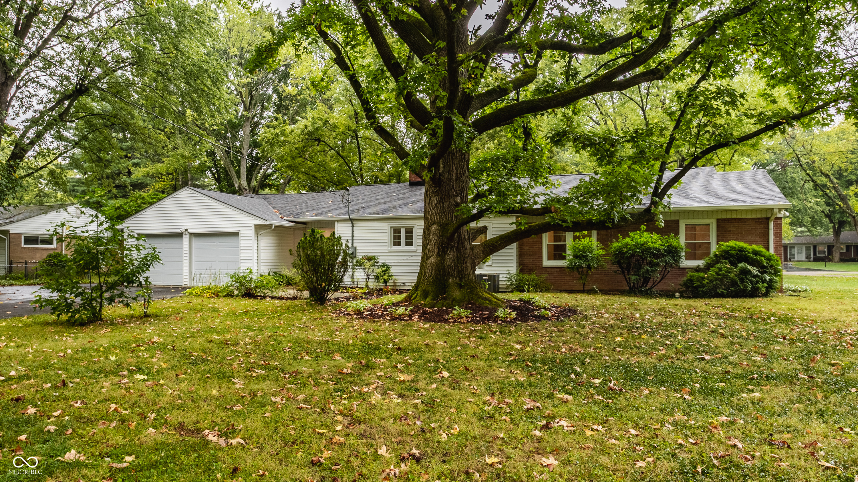 6234 N Tuxedo Street