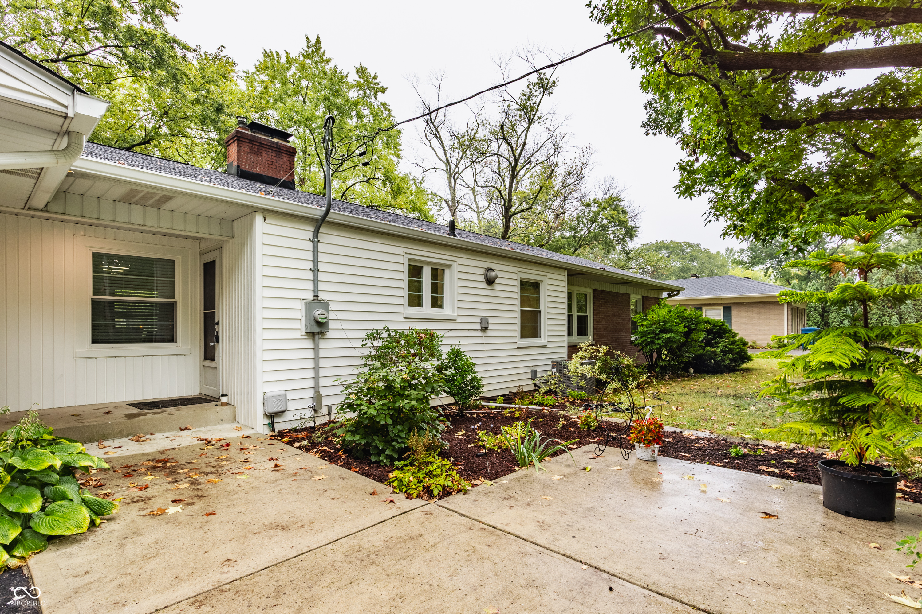 6234 N Tuxedo Street