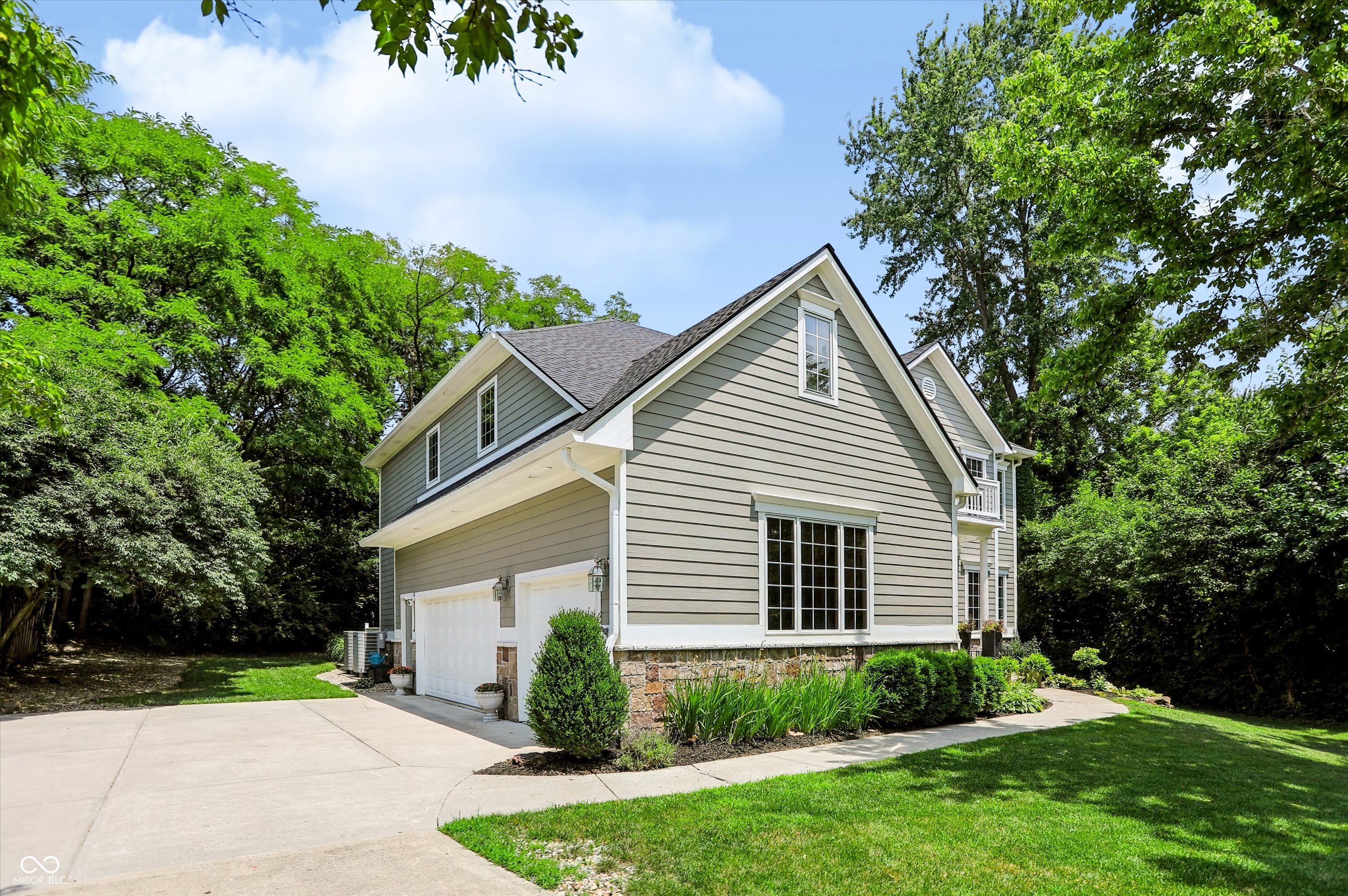 7441 Oakland Hills Drive