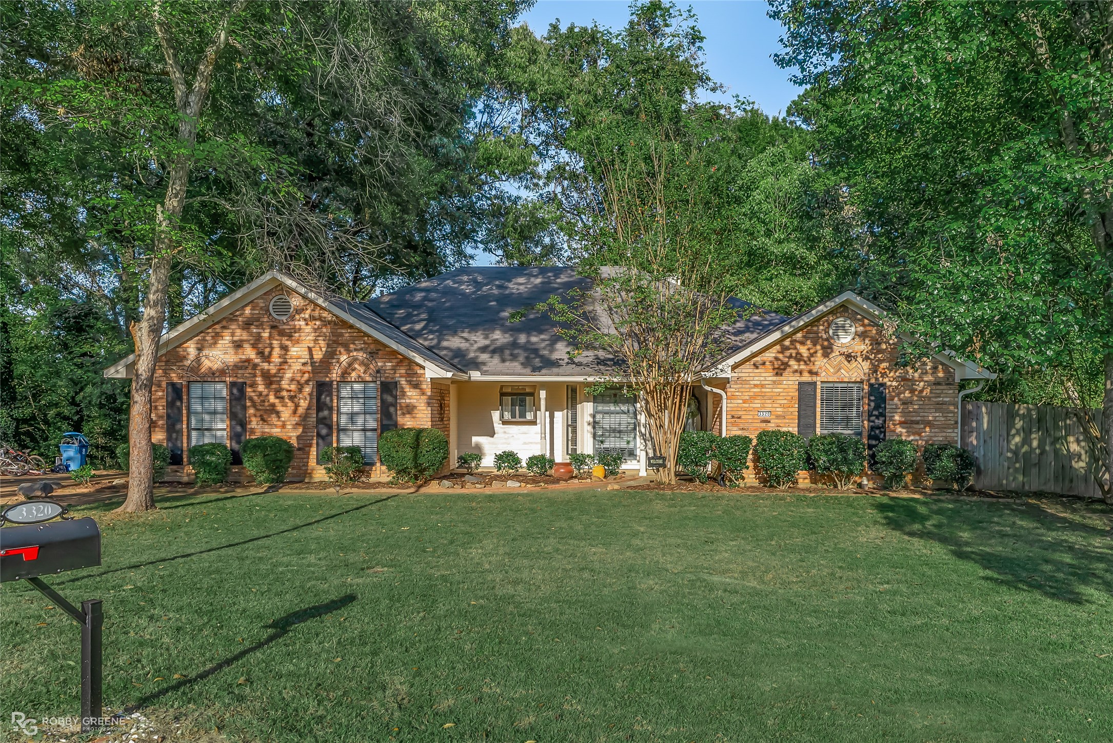 3320 Trailview Circle