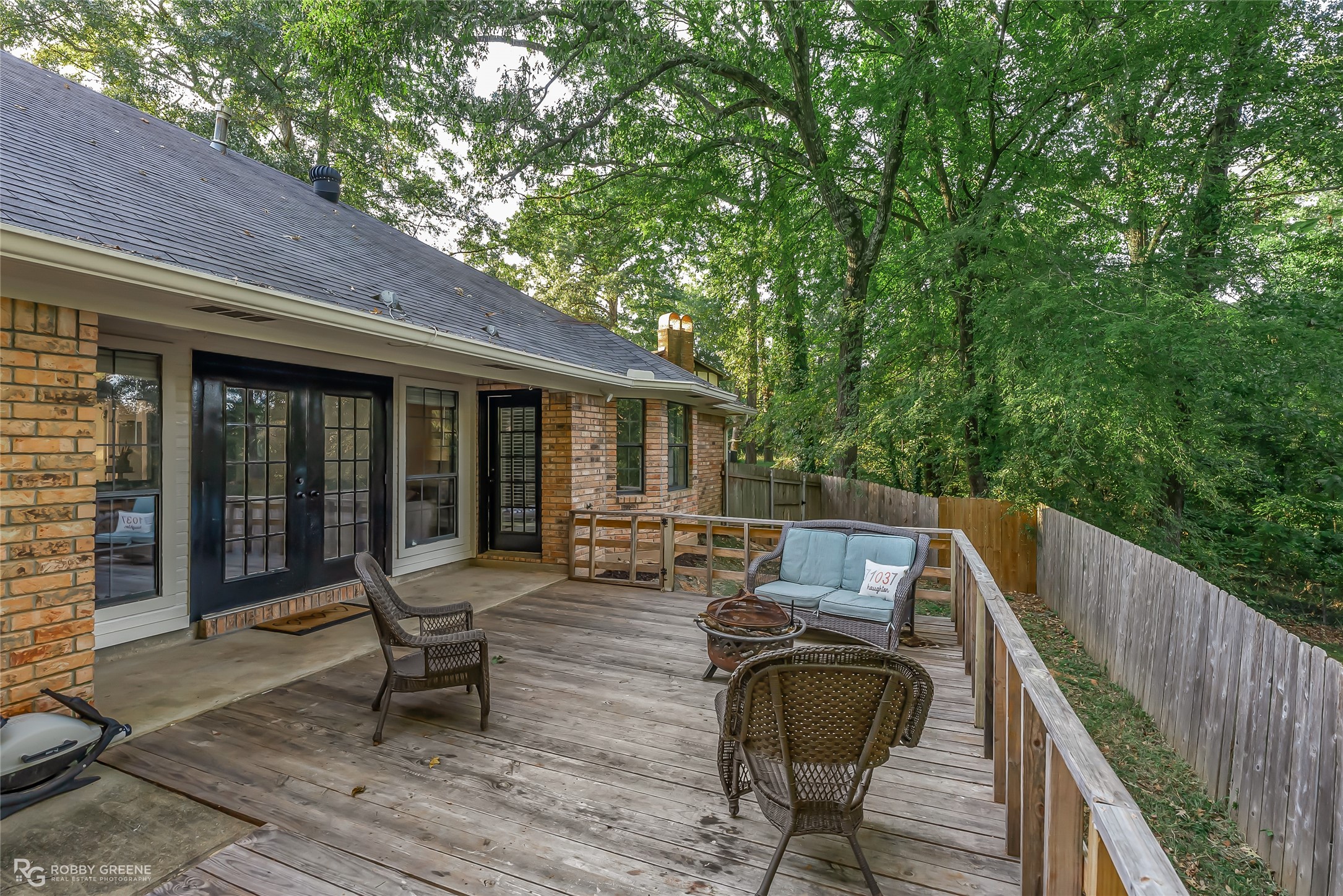 3320 Trailview Circle