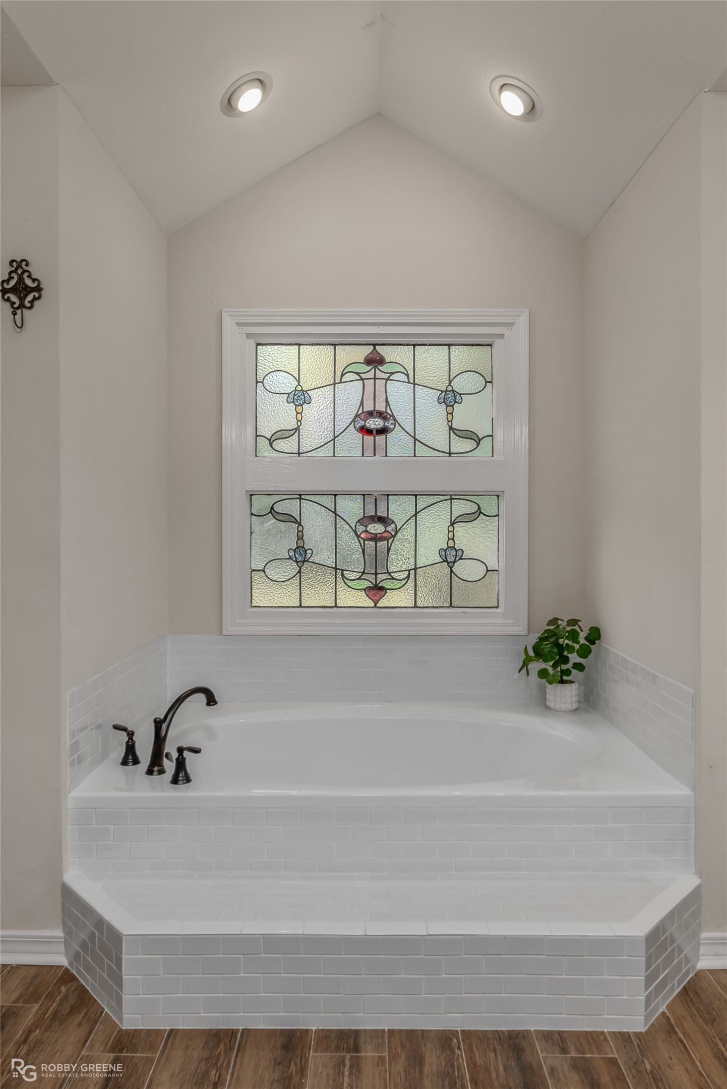 3320 Trailview Circle