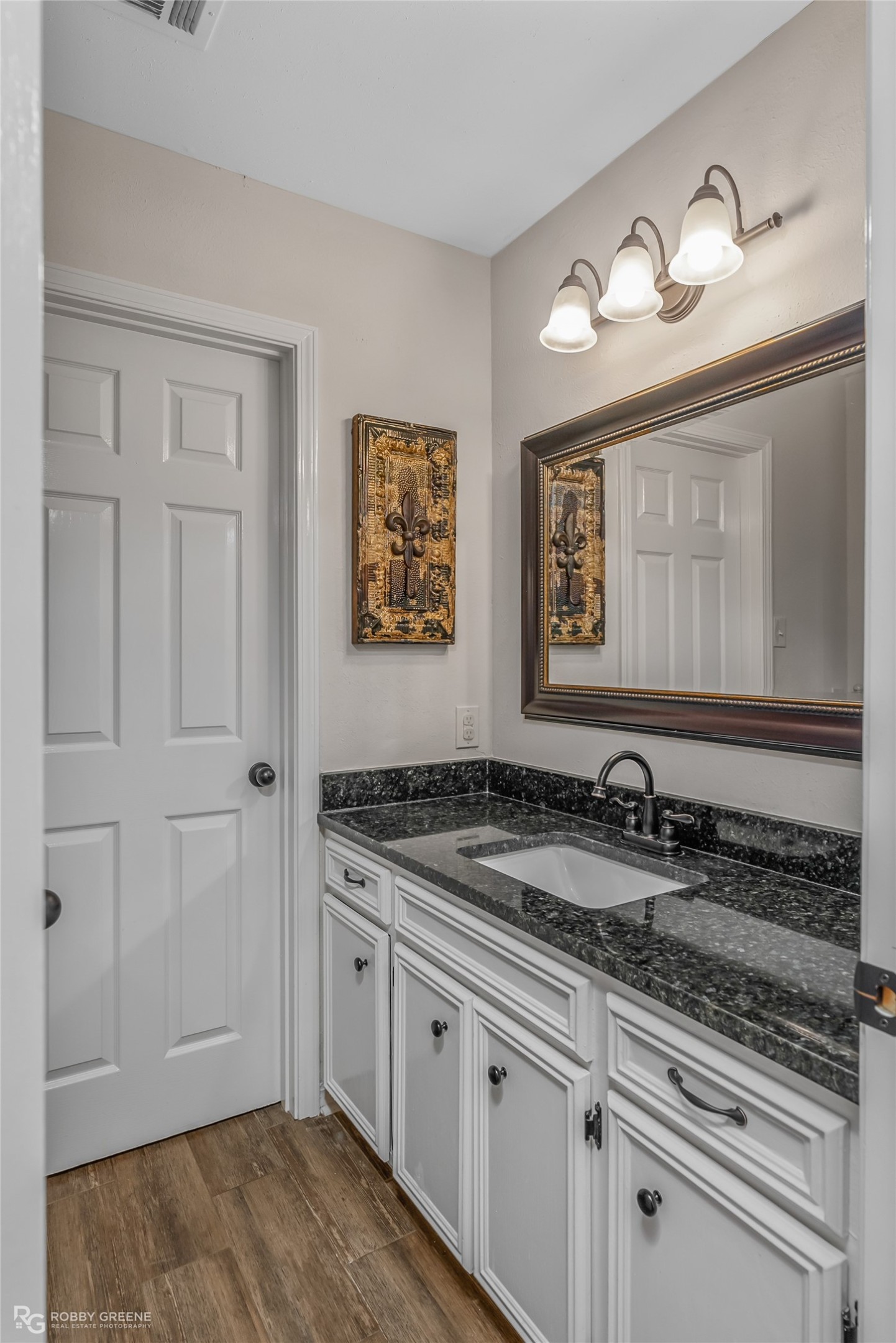 3320 Trailview Circle