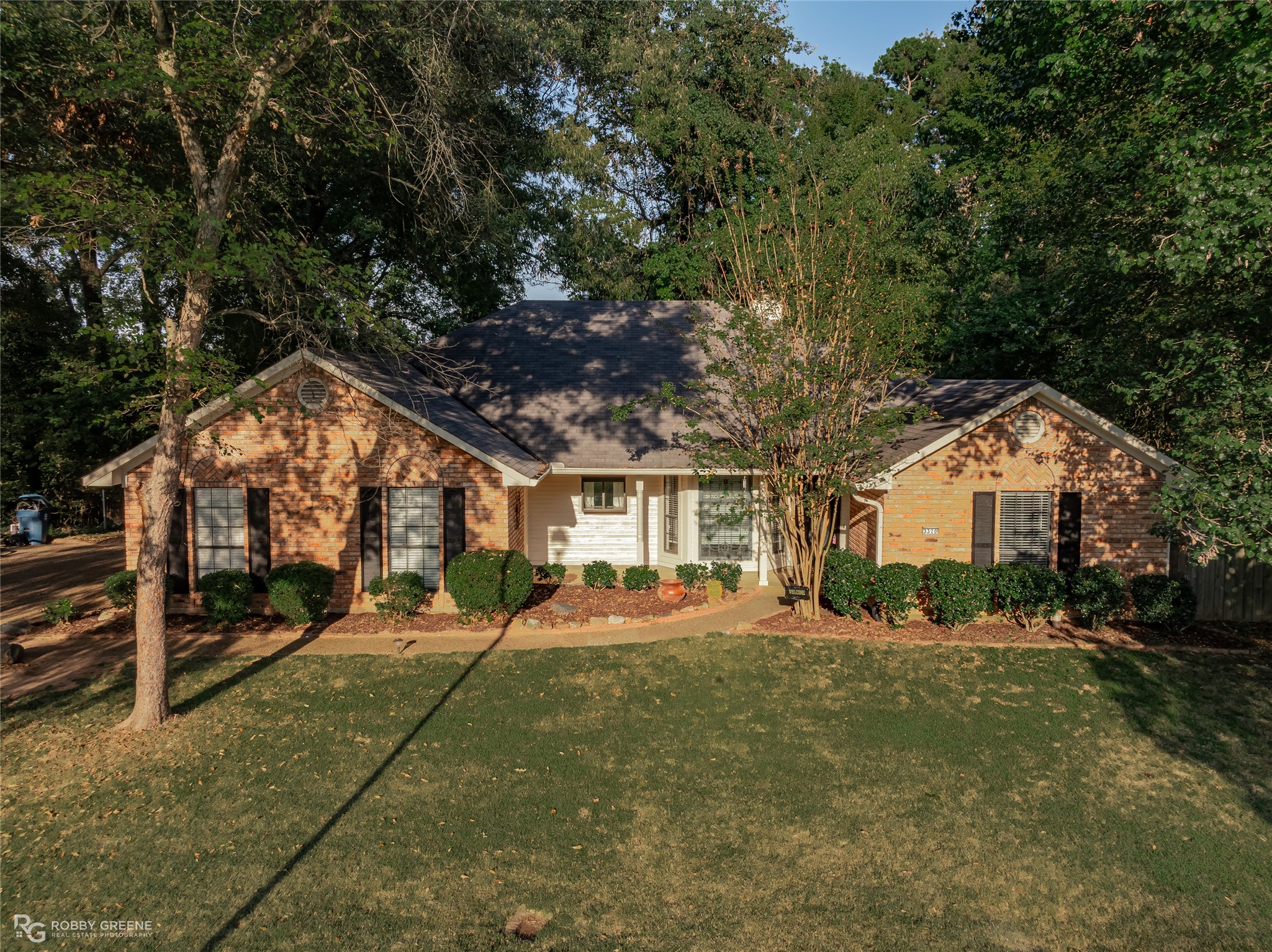 3320 Trailview Circle