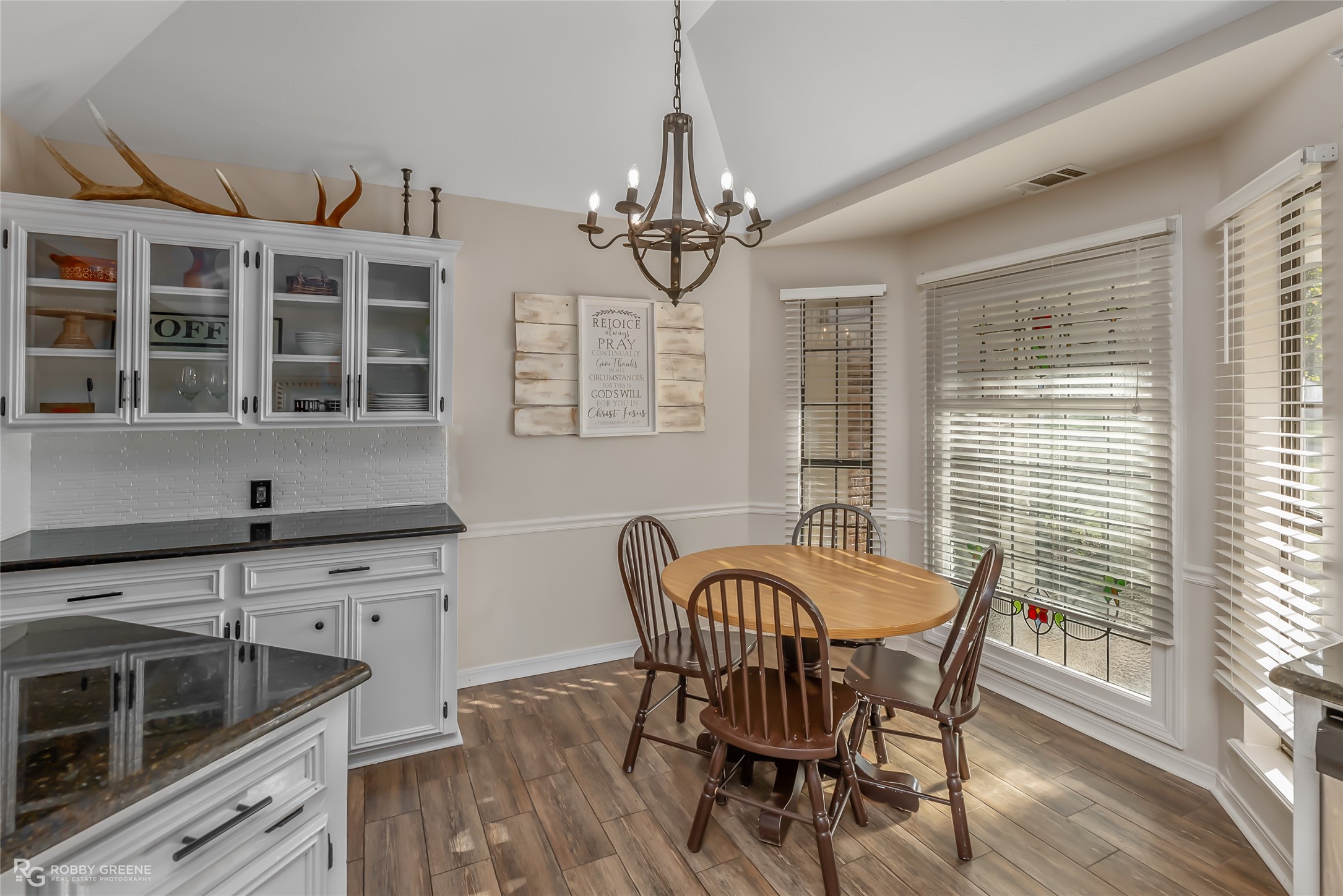 3320 Trailview Circle
