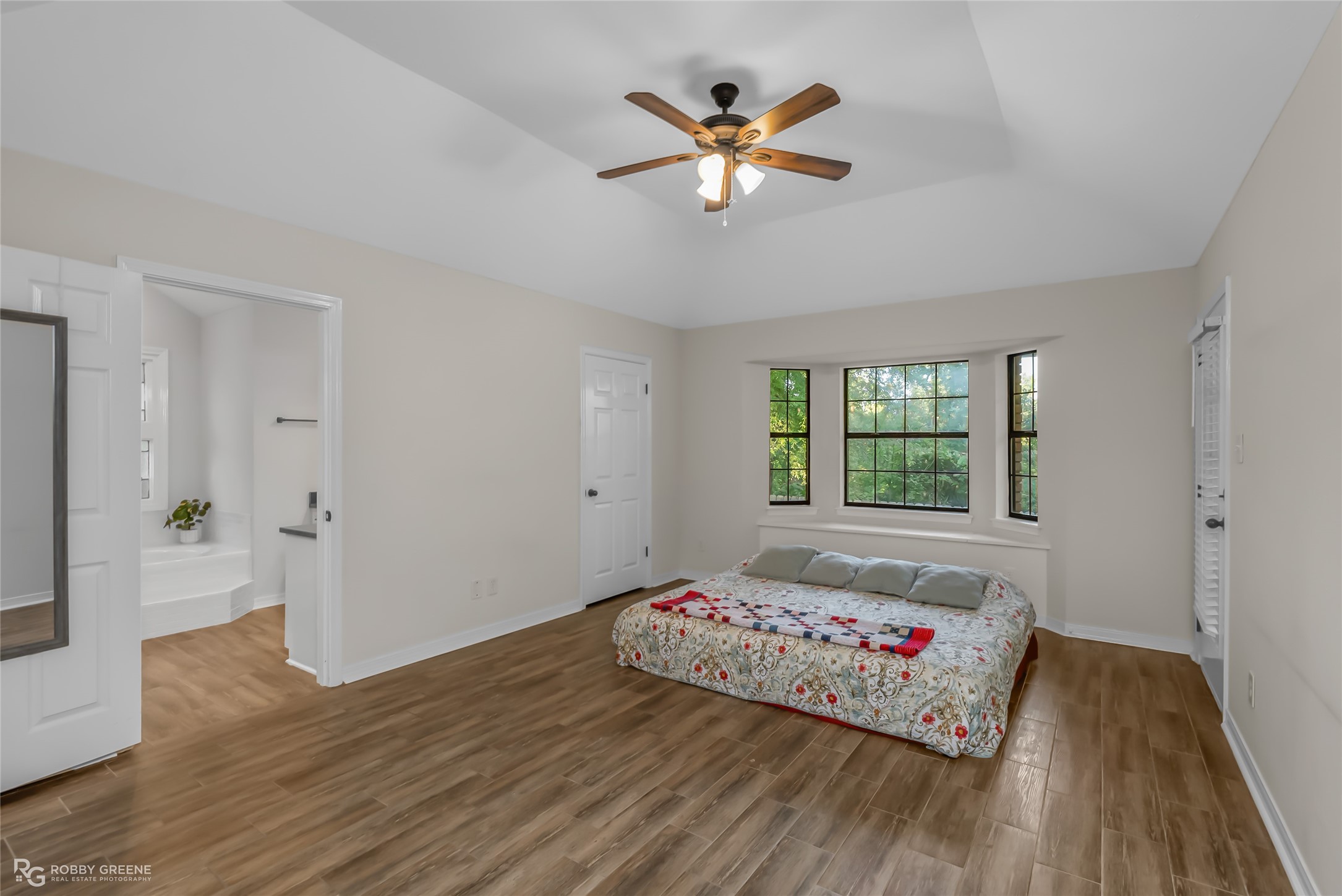 3320 Trailview Circle