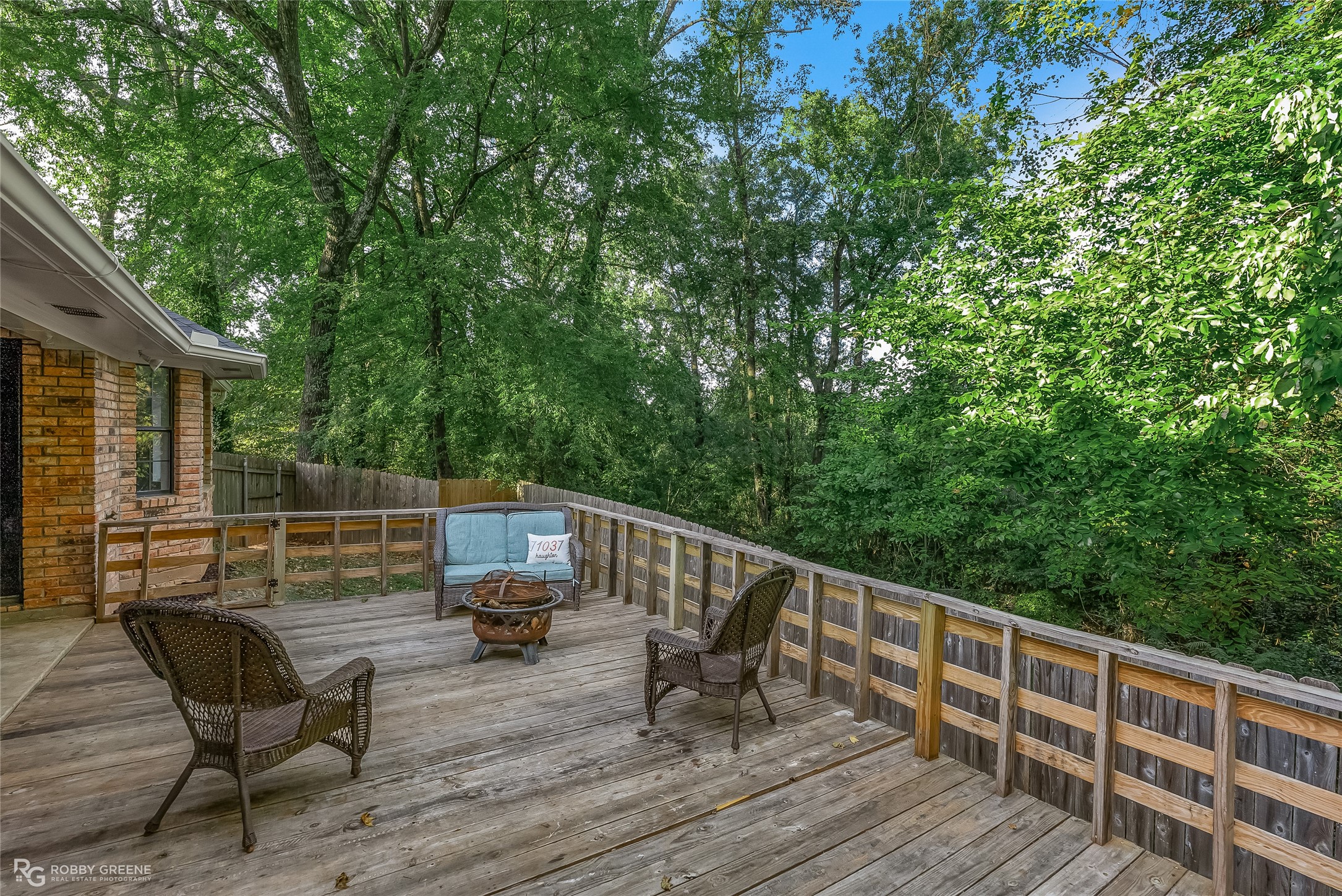 3320 Trailview Circle