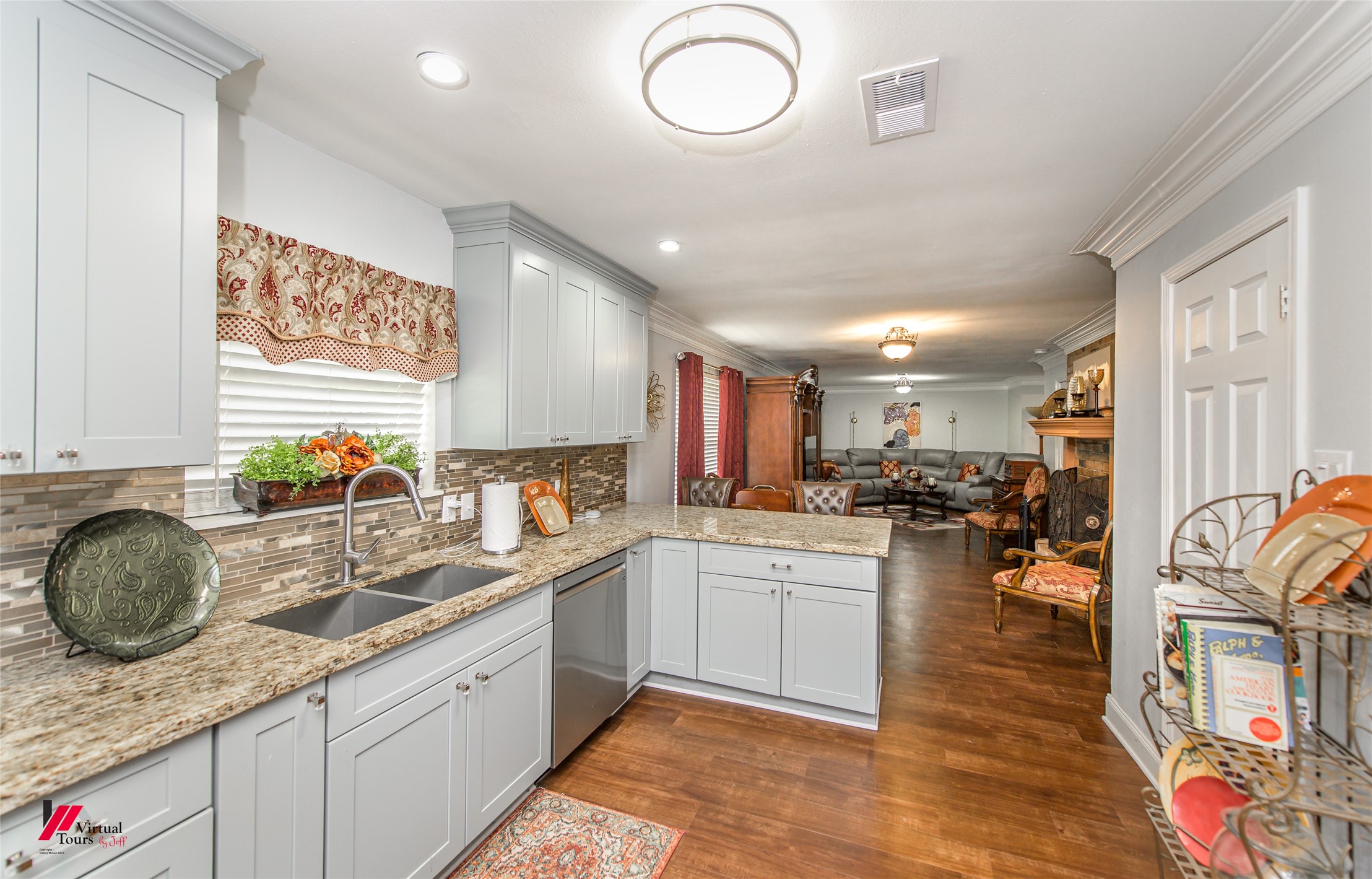 8401 Bea Lane
