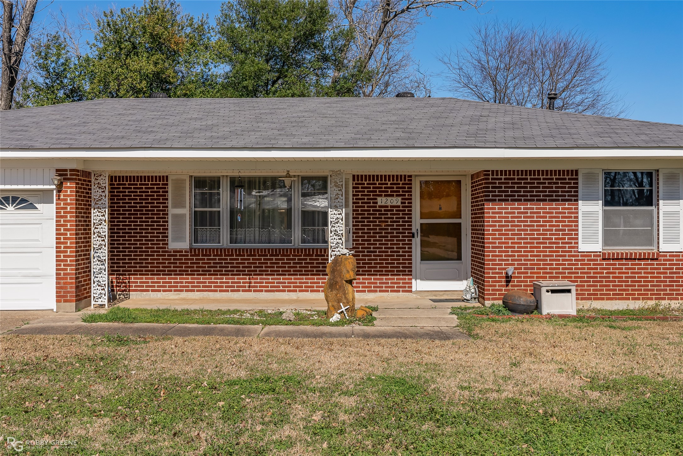 1209 Pecan Lane