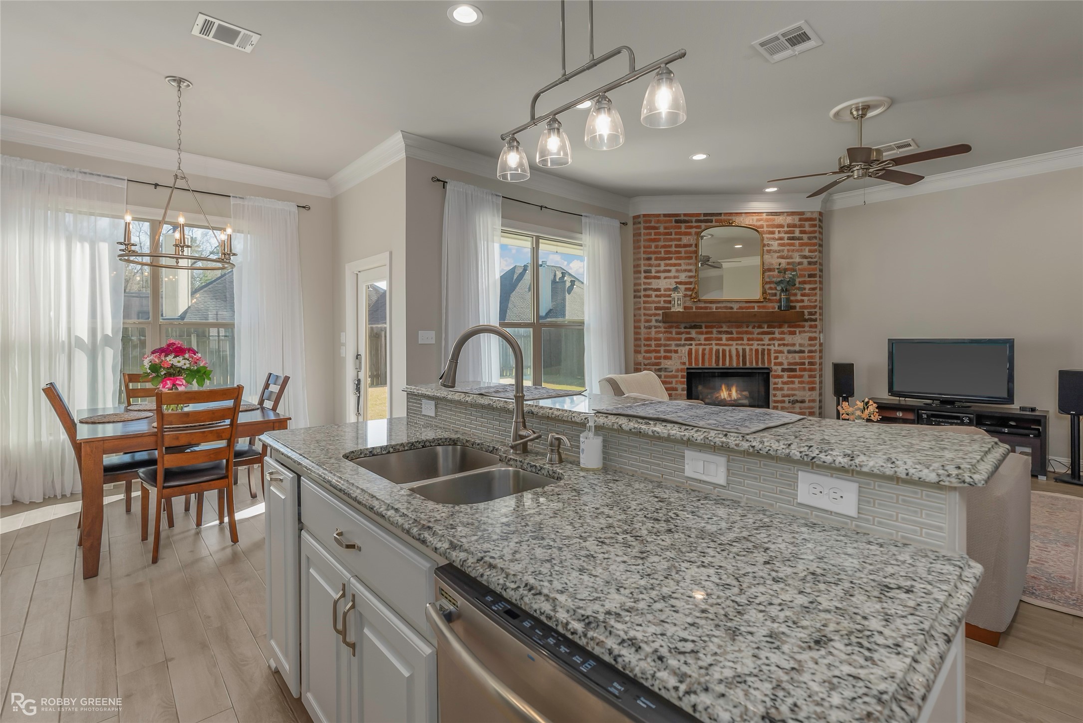 255 Acadiana Creek Drive