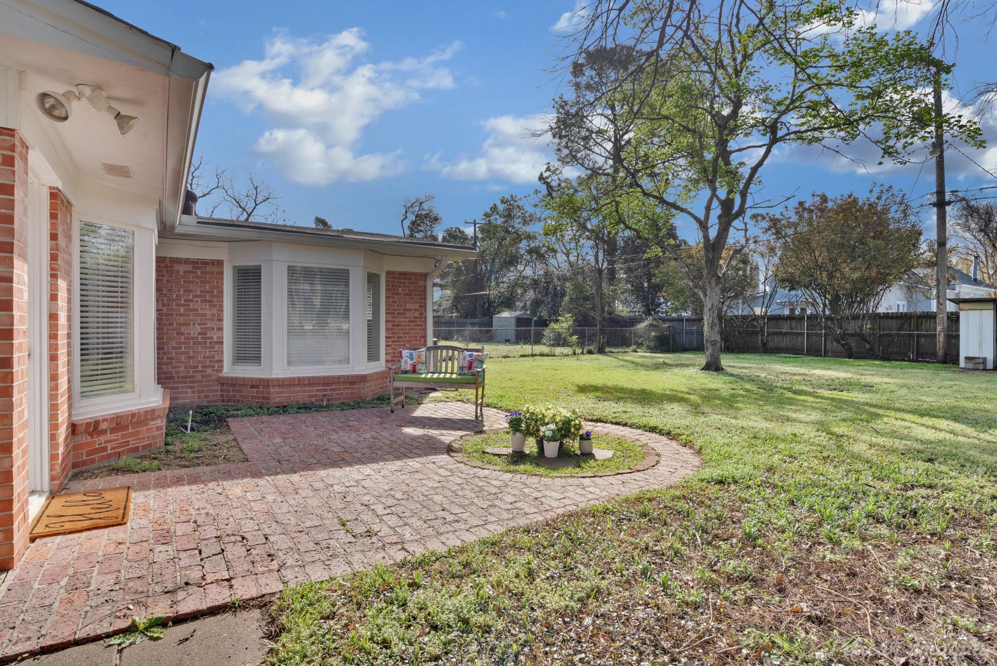 3867 Greenway Place