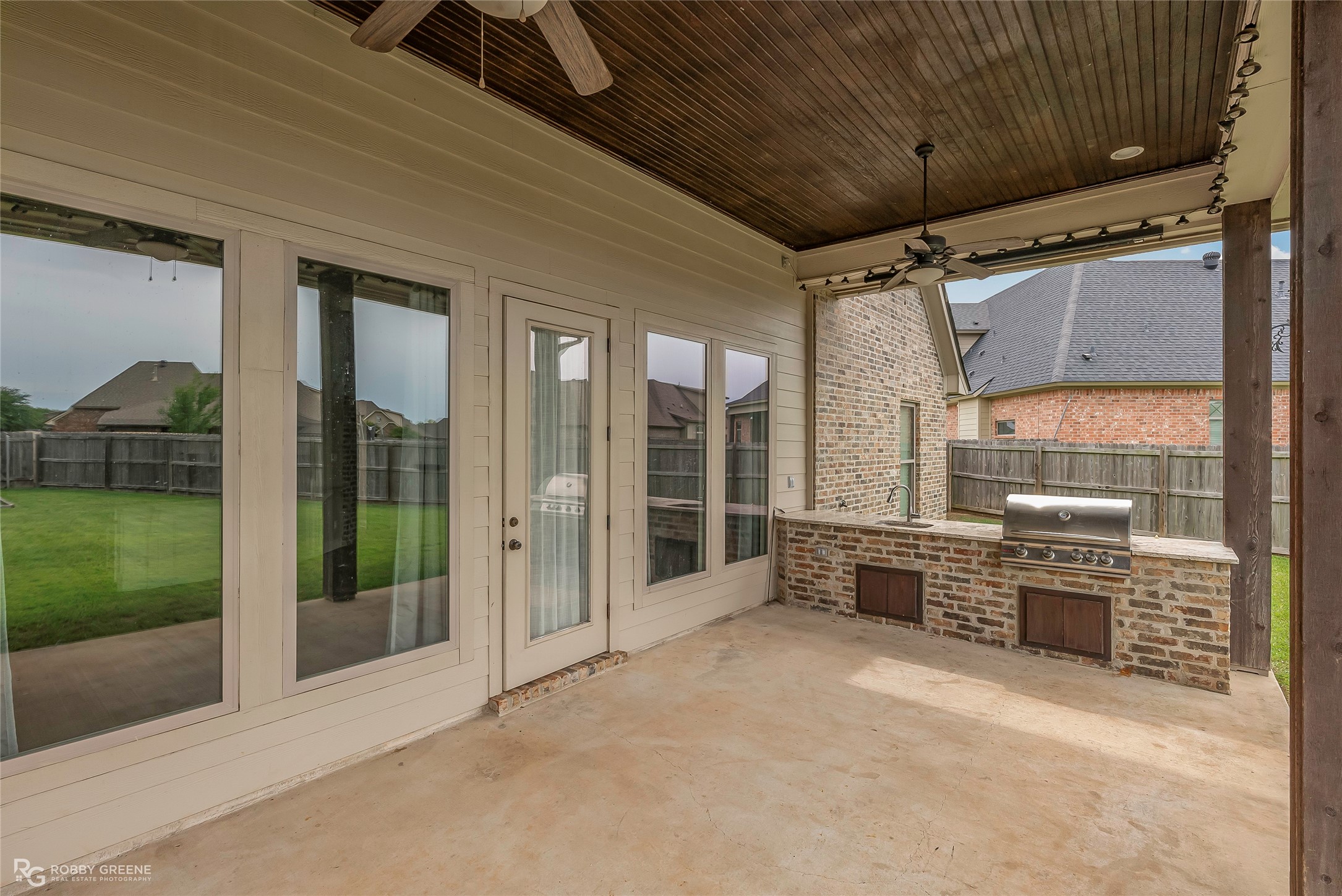 698 Dumaine Drive