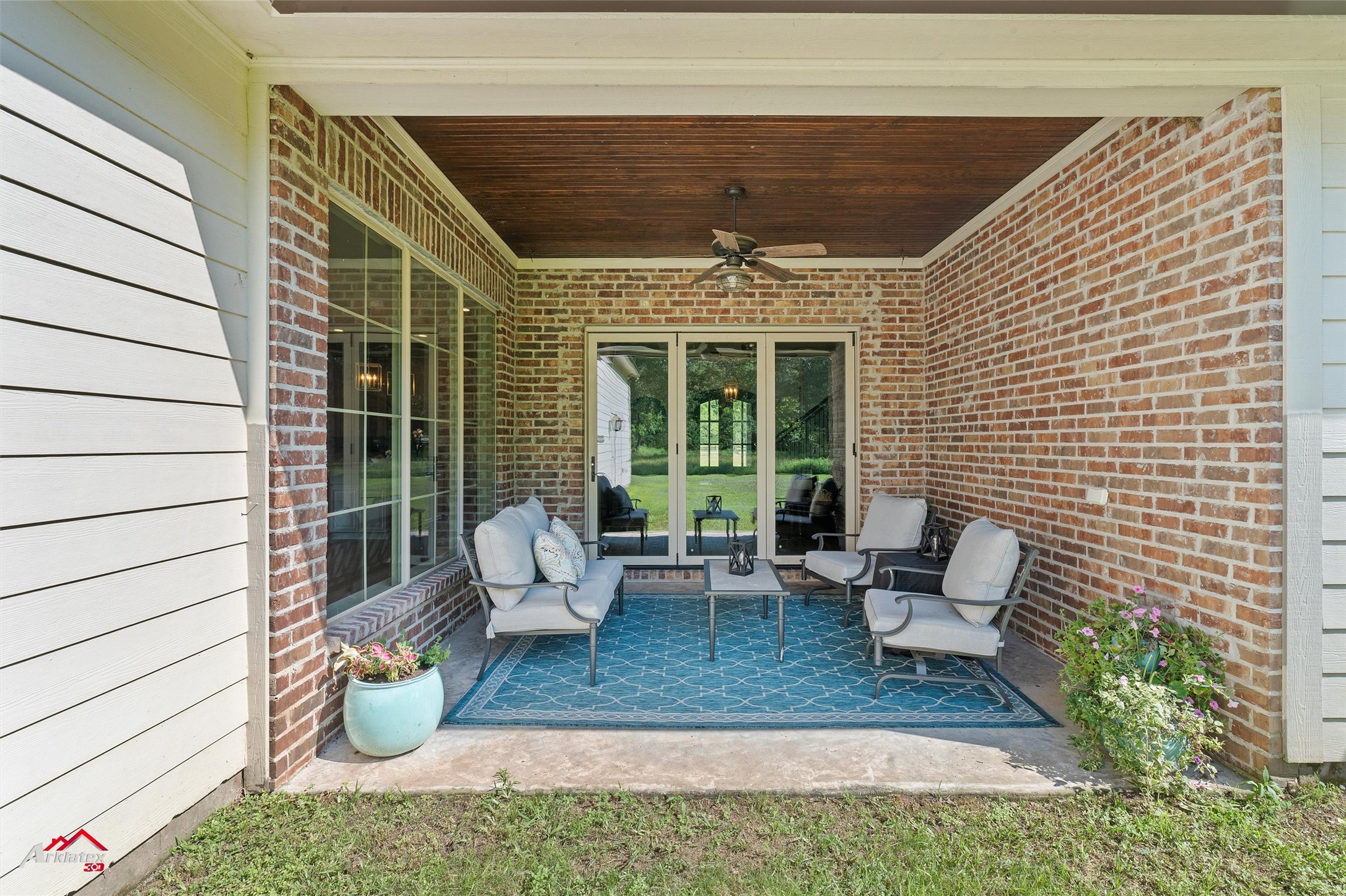 651 Highway 162 Highway