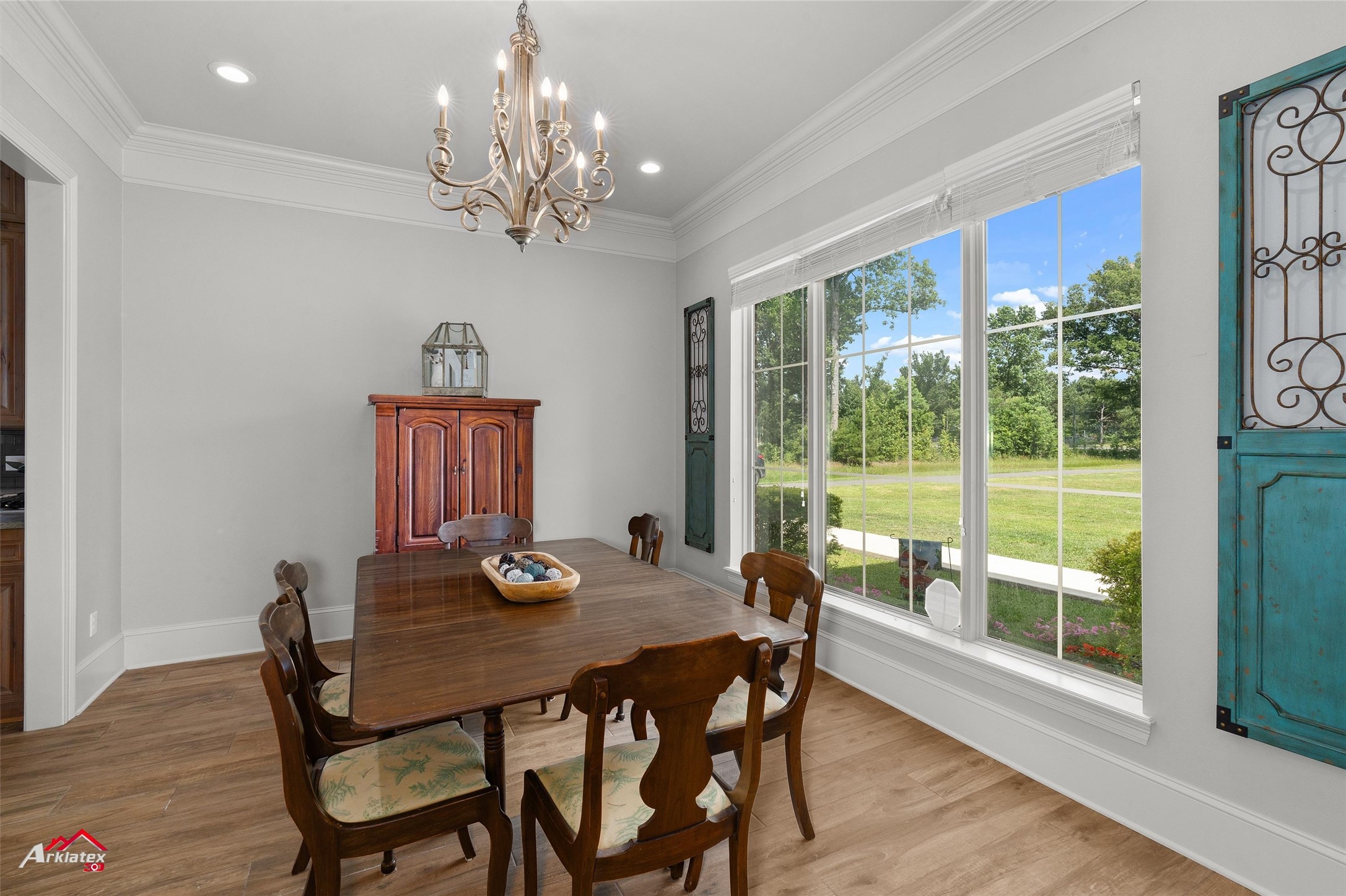 651 Highway 162 Highway