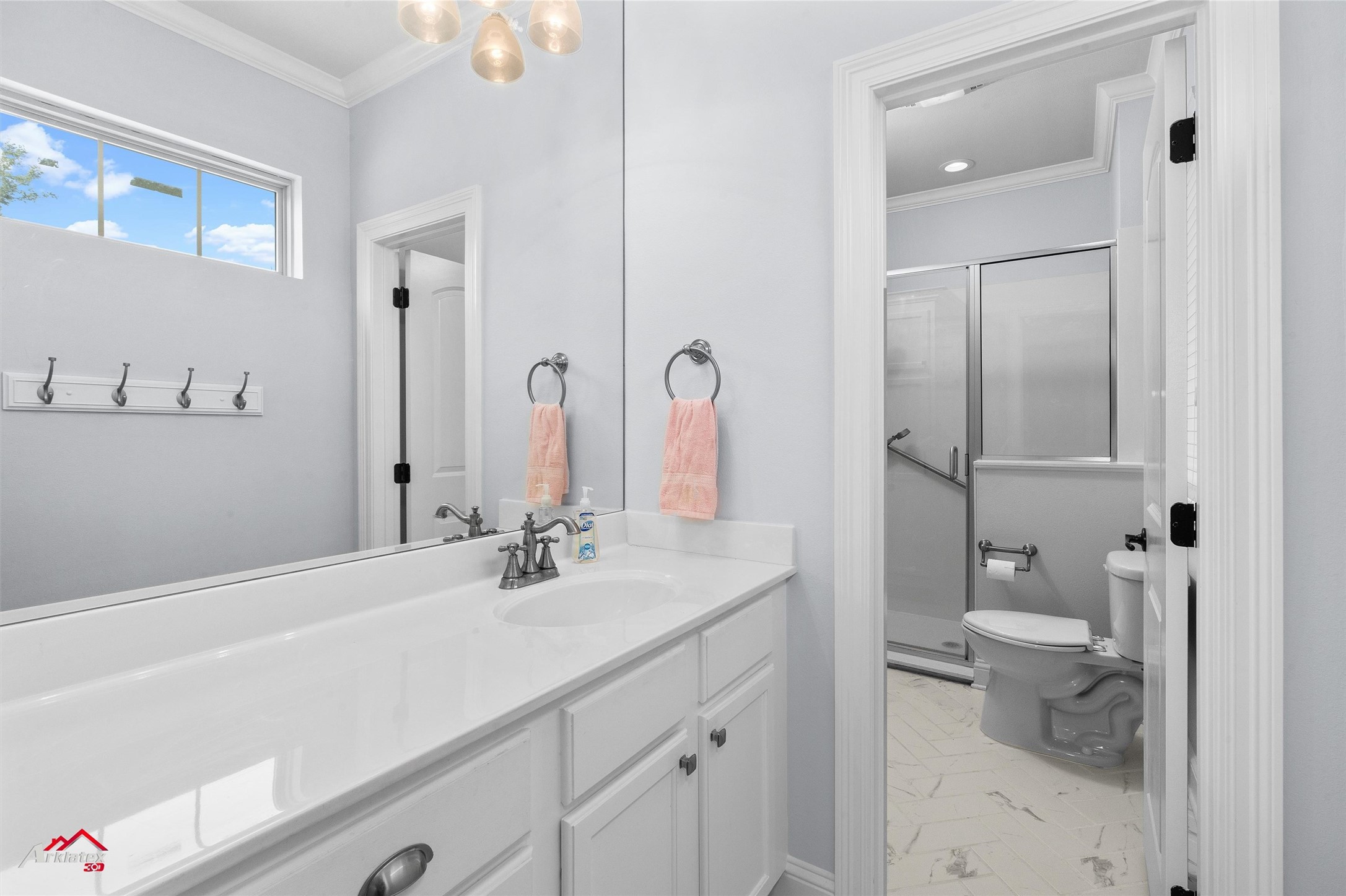 651 Highway 162 Highway