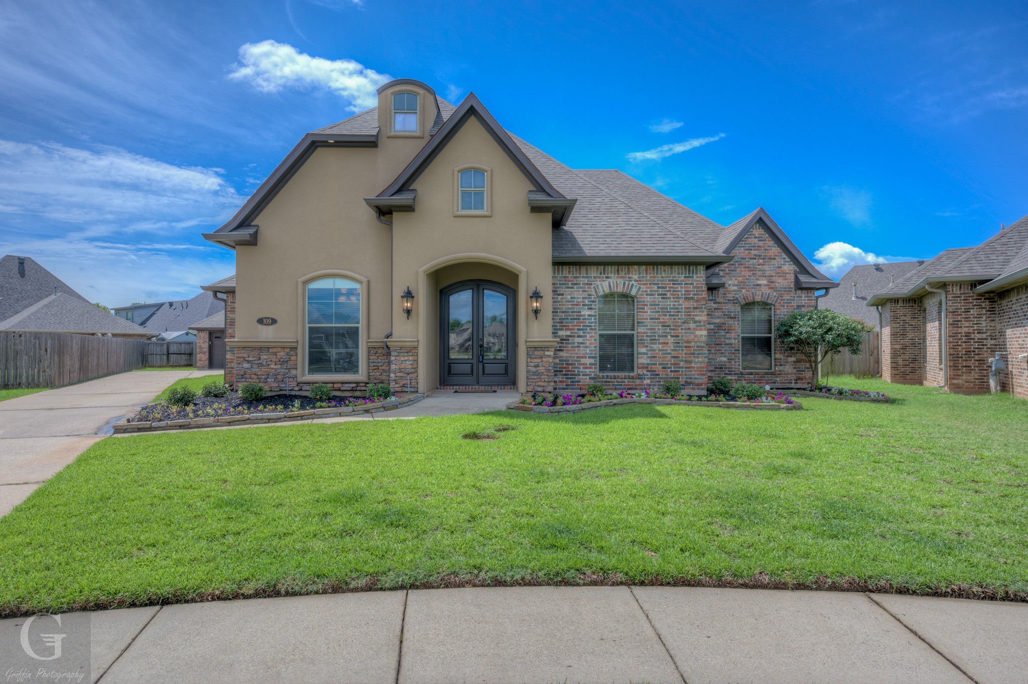 109 Button Willow Drive