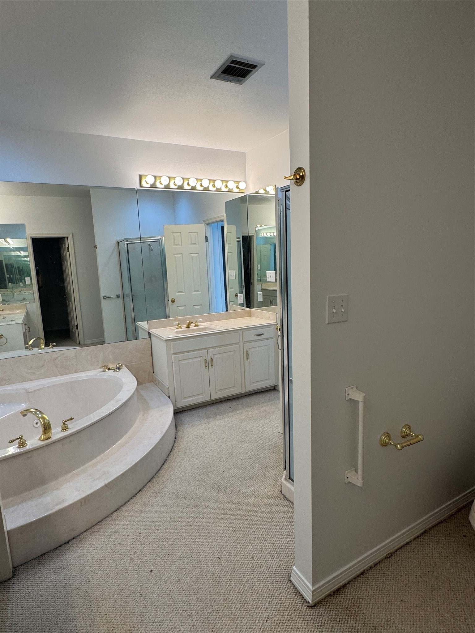 17 Meadow Creek