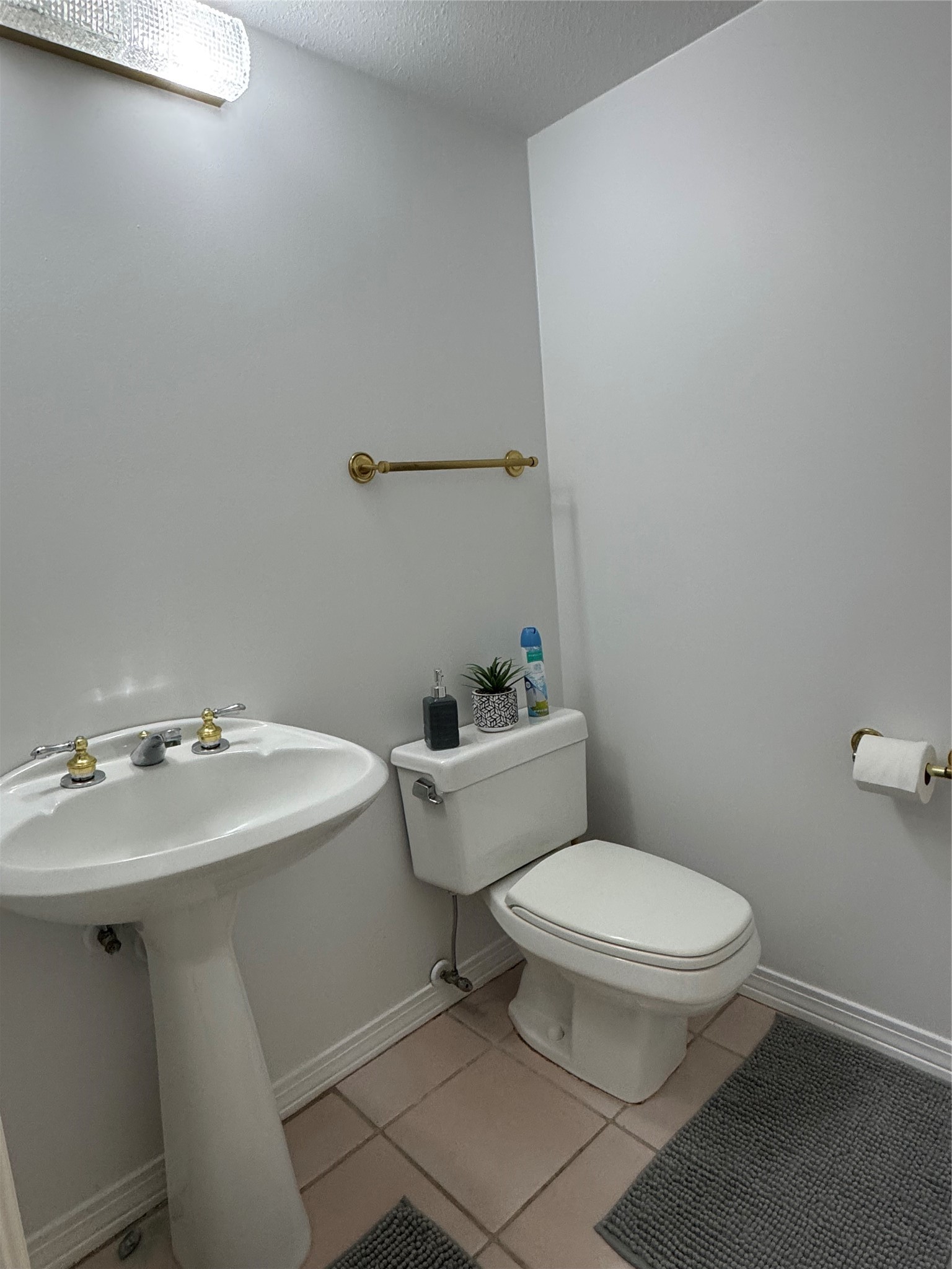17 Meadow Creek