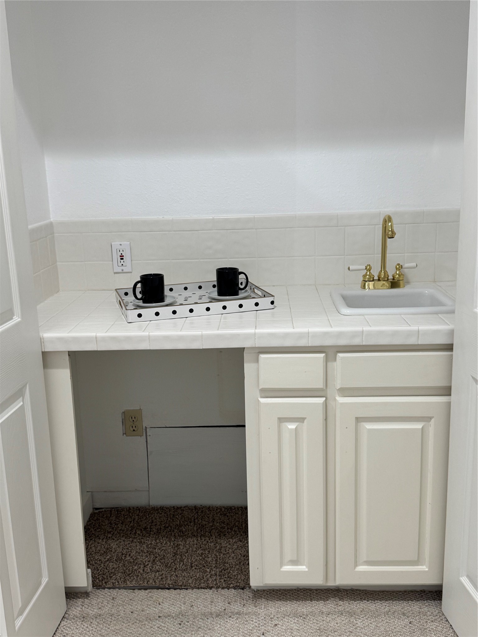 17 Meadow Creek