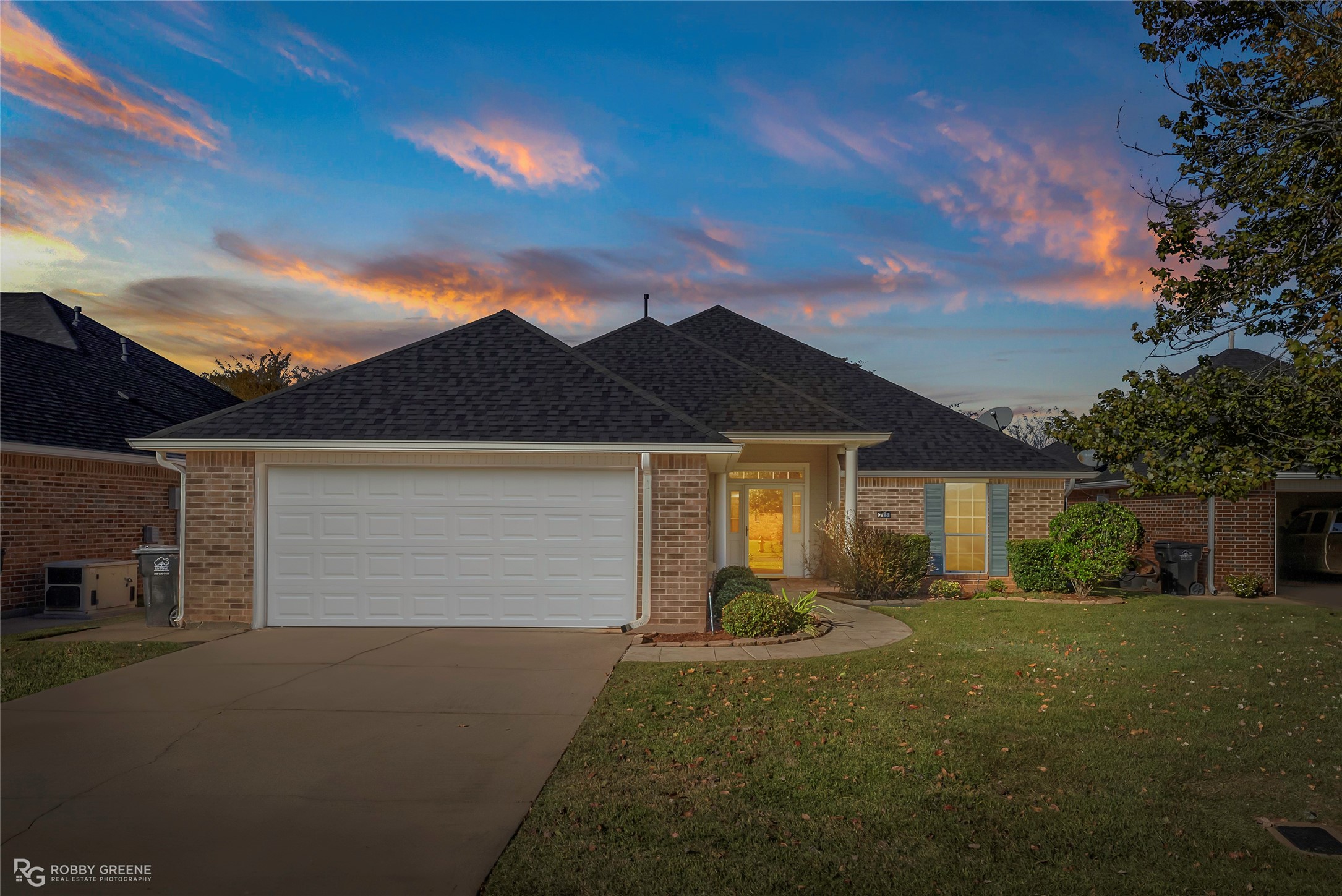 116 Willow Lake Boulevard