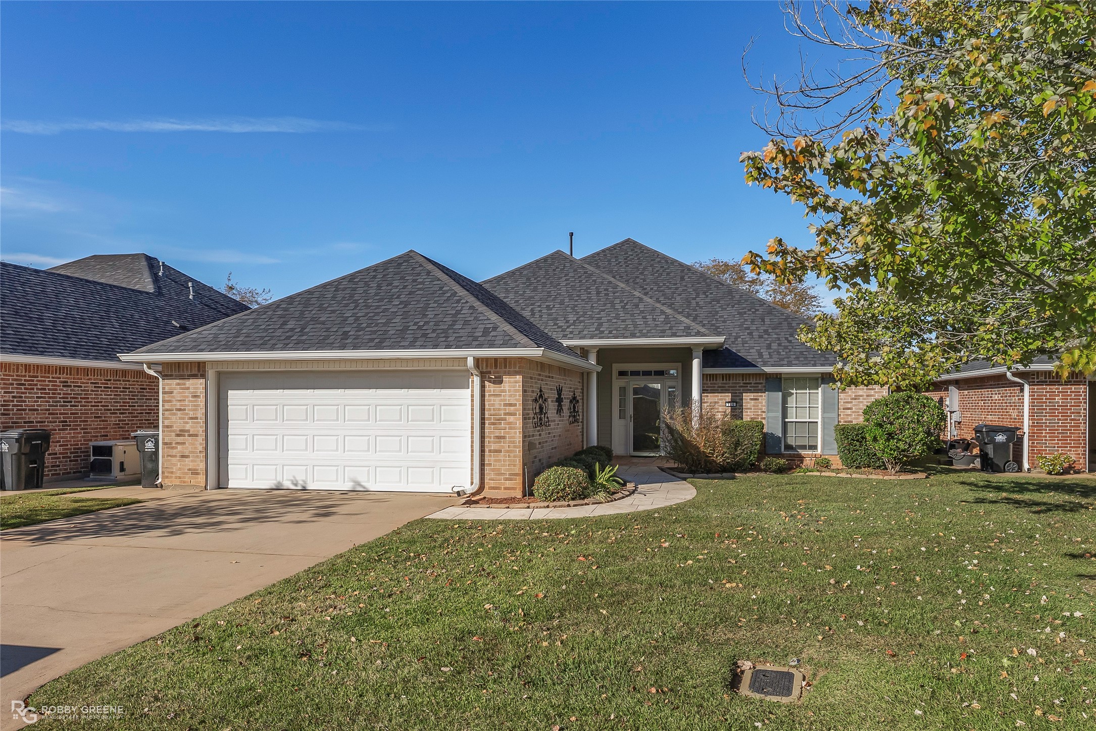 116 Willow Lake Boulevard