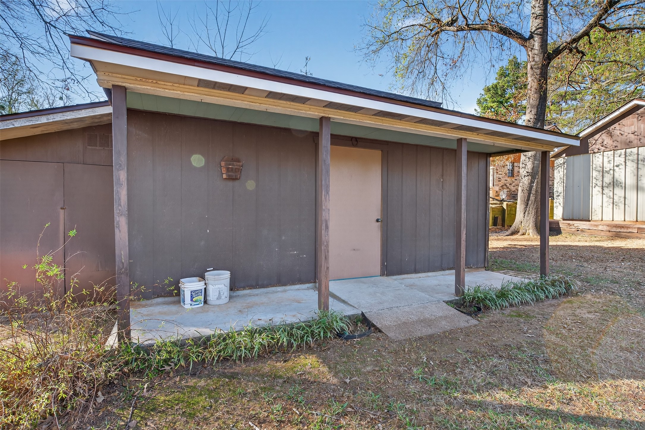 8204 Heatherbrook Circle