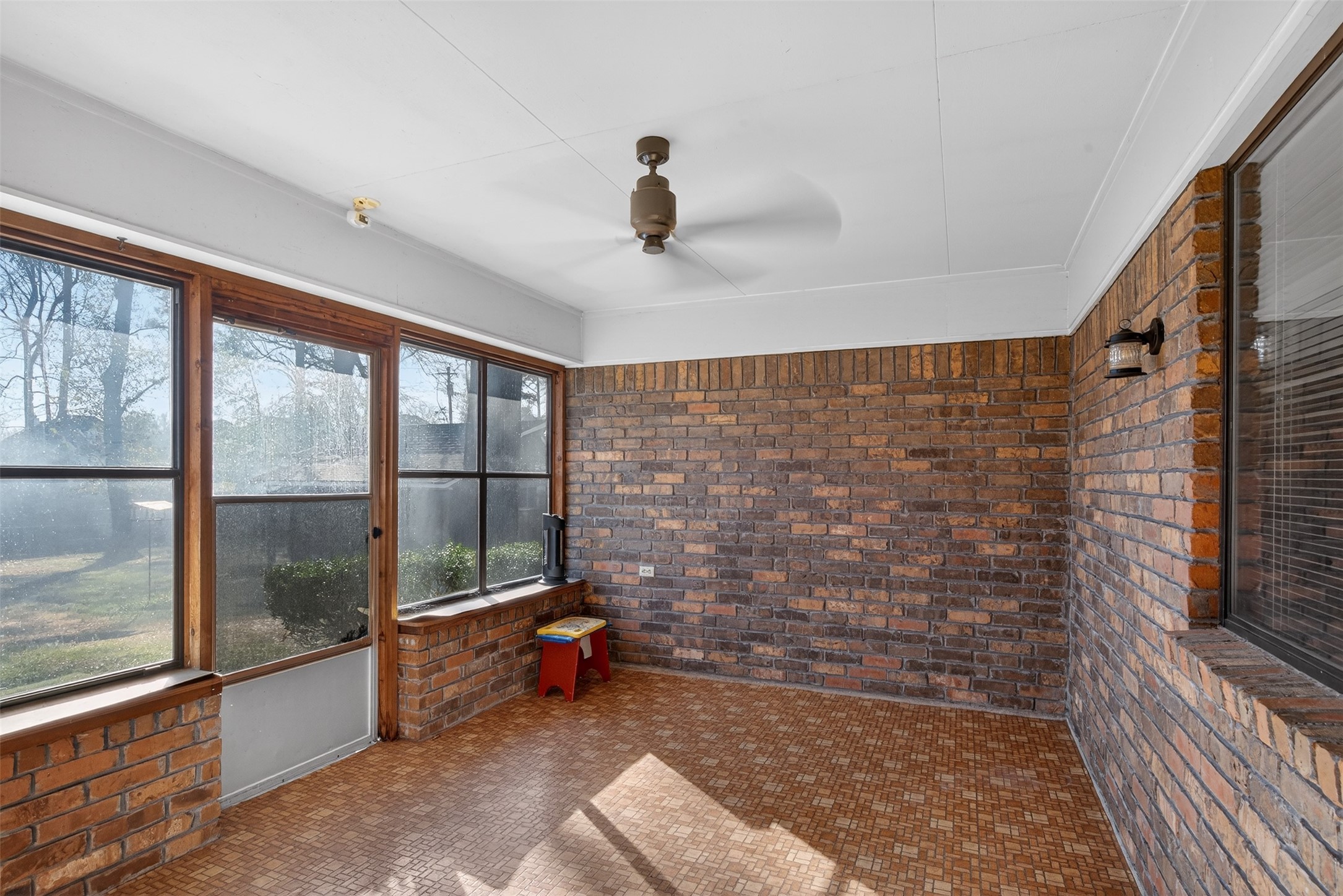 8204 Heatherbrook Circle