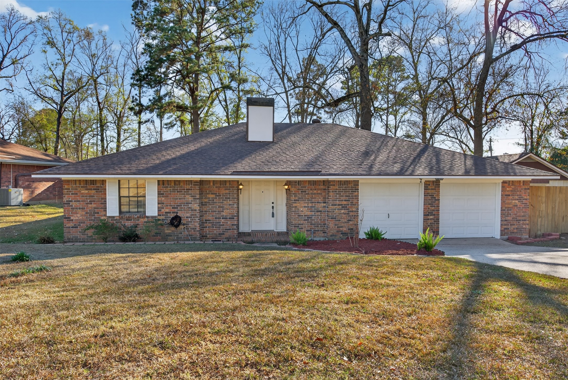 8204 Heatherbrook Circle