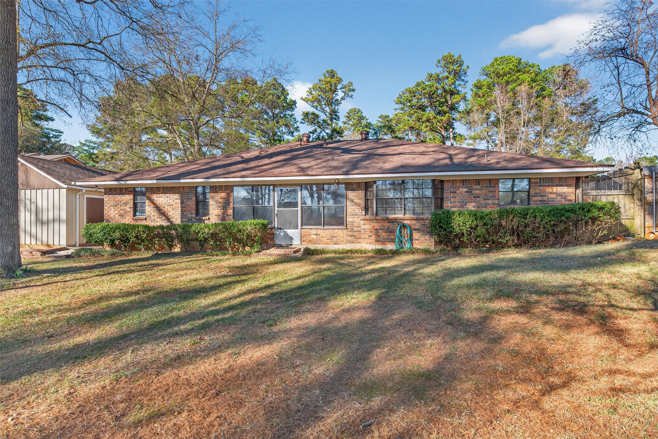 8204 Heatherbrook Circle