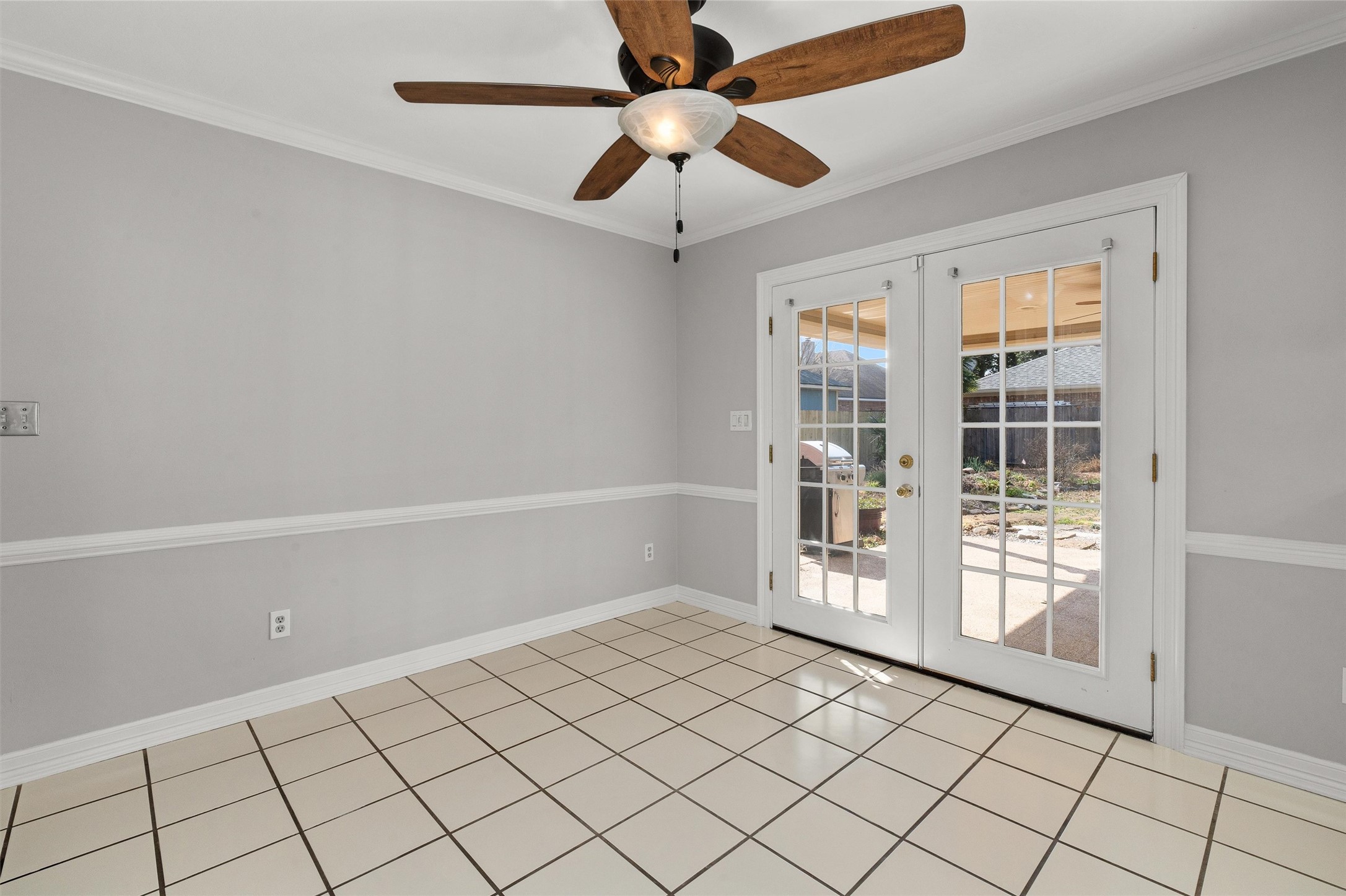 5010 Kenilworth Drive
