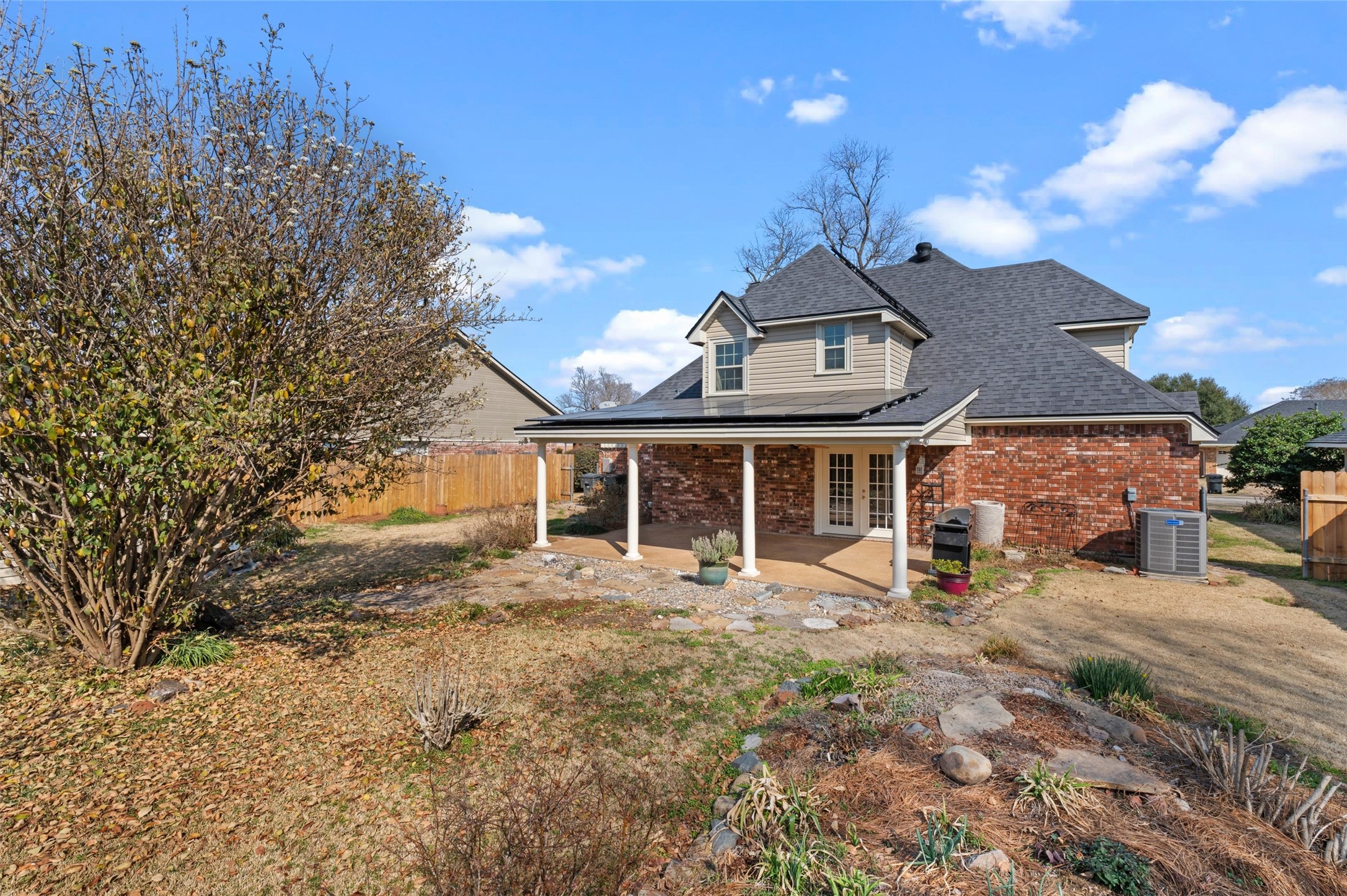 5010 Kenilworth Drive