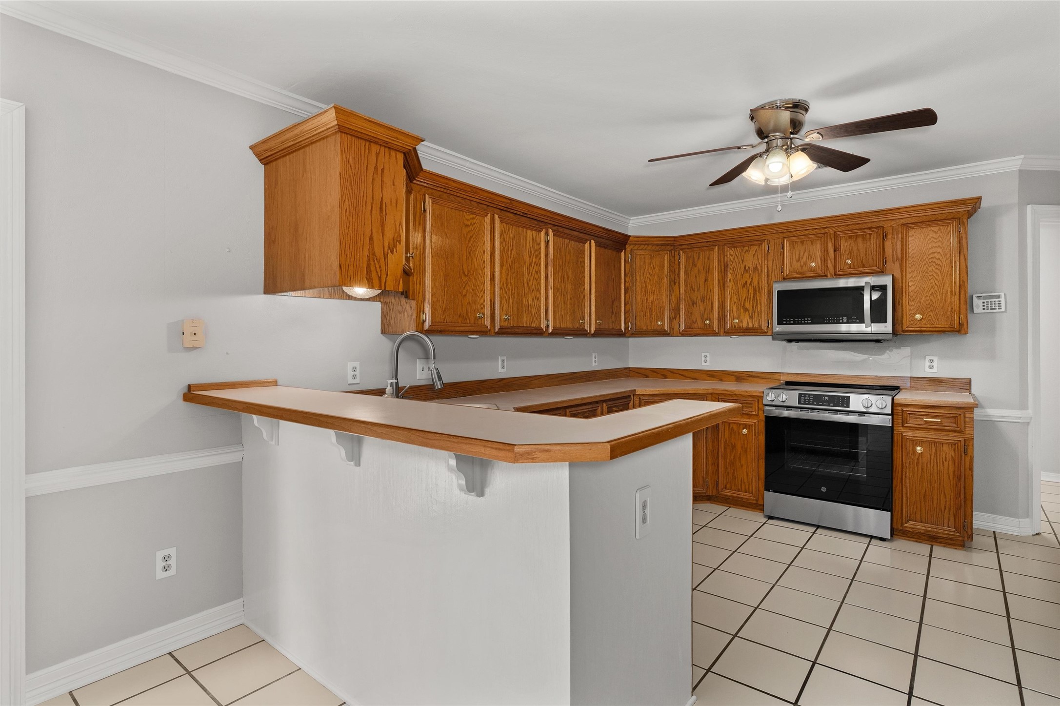 5010 Kenilworth Drive