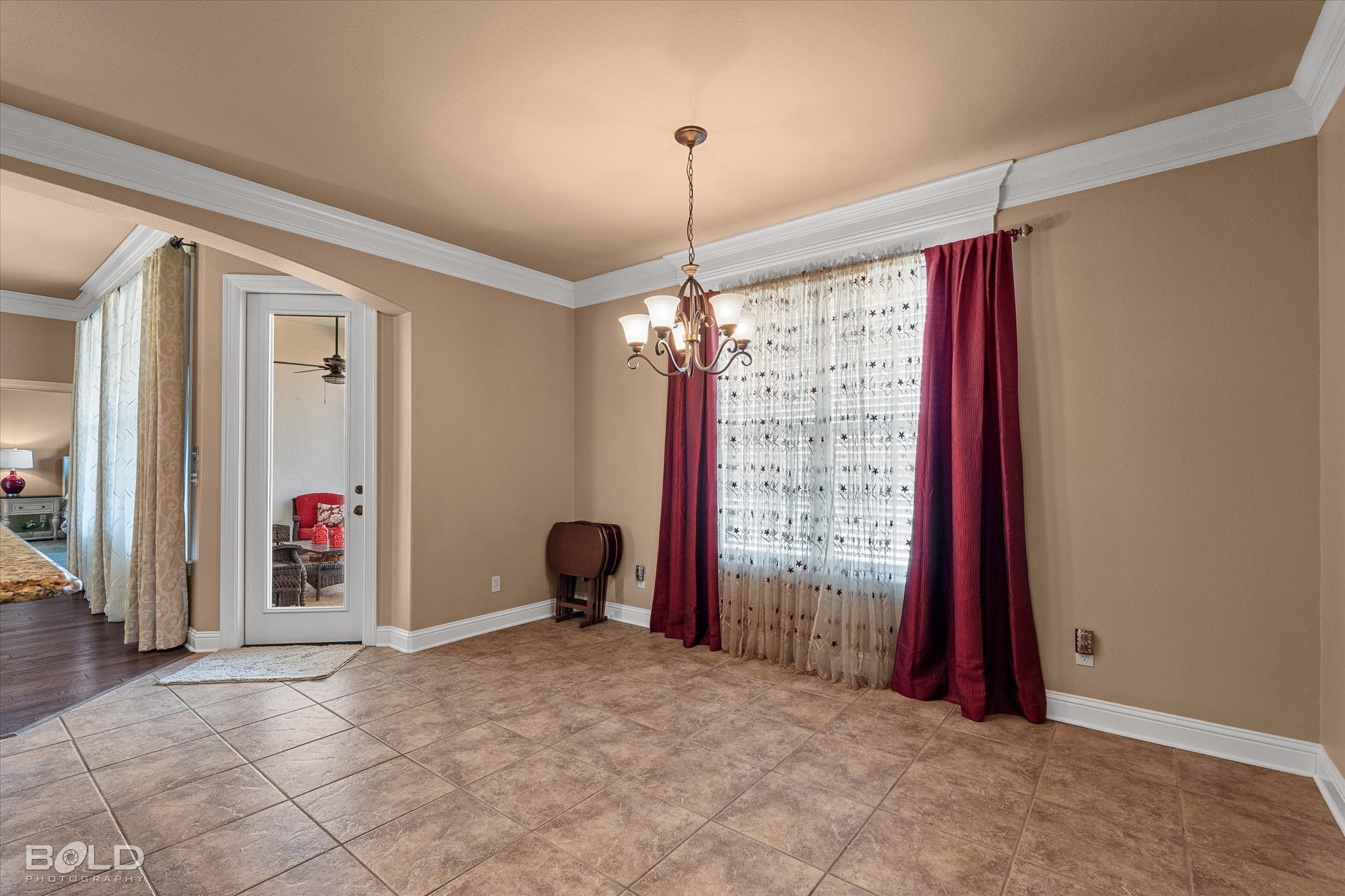 570 Chinquipin Drive