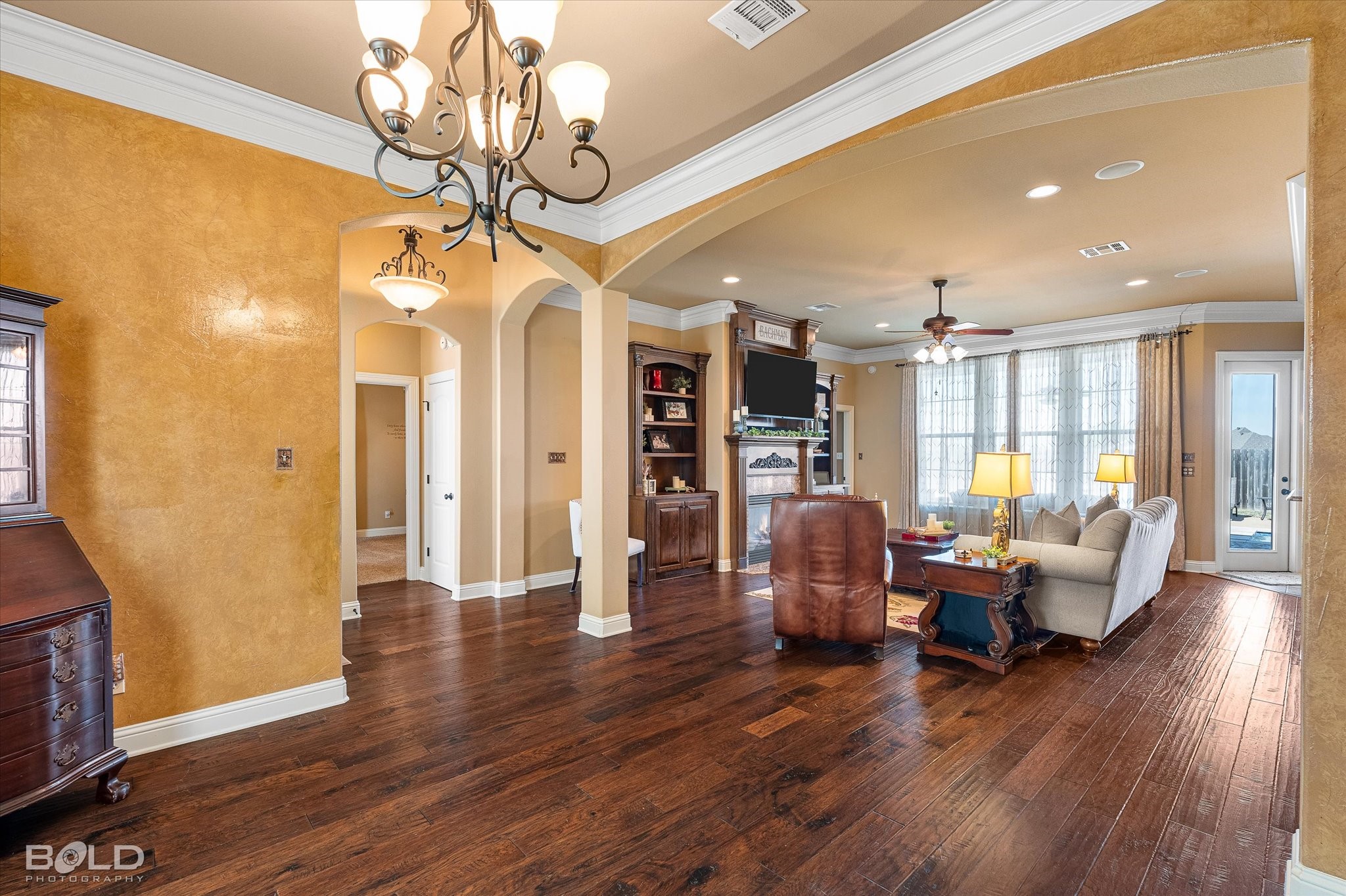 570 Chinquipin Drive