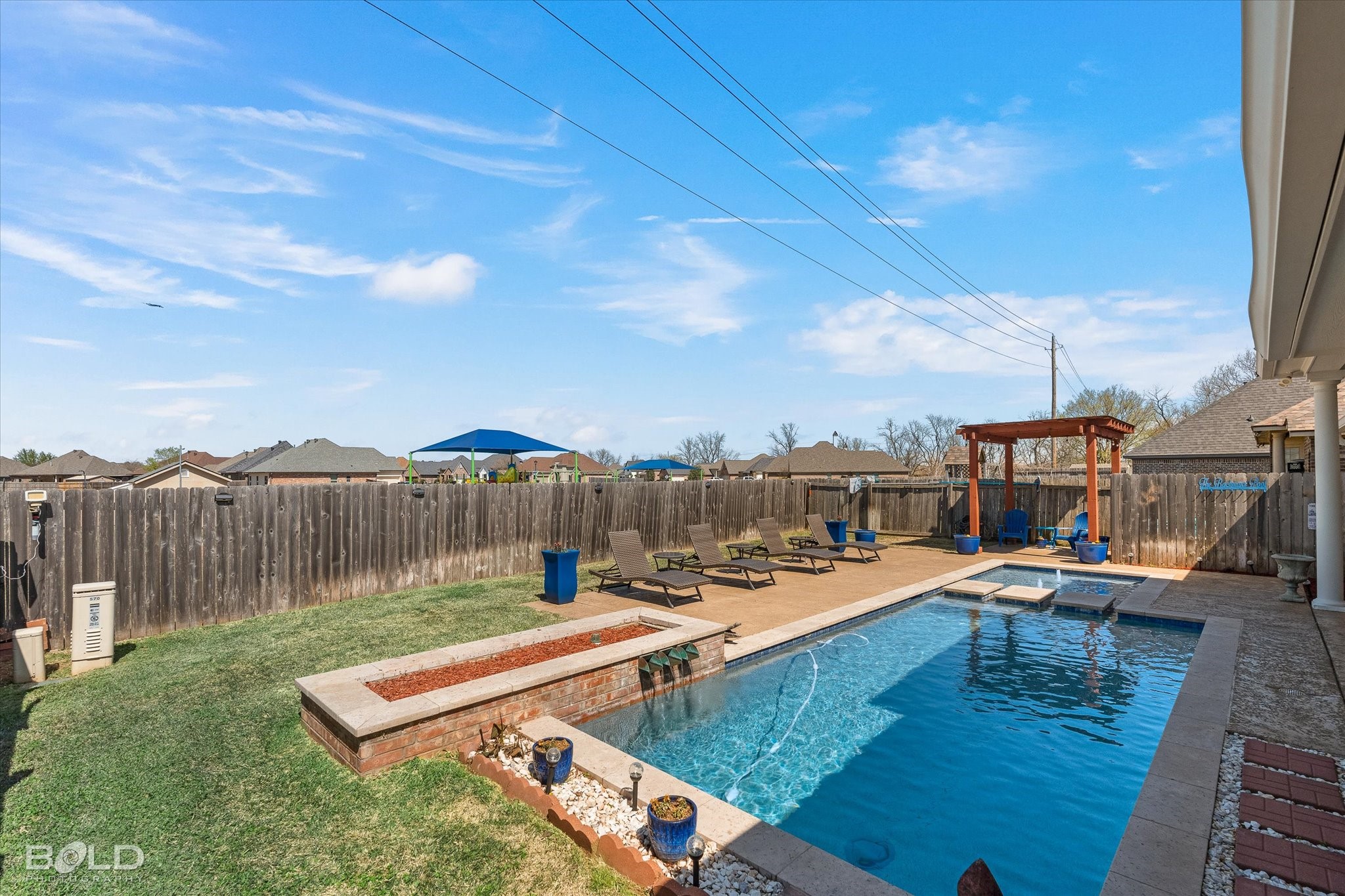 570 Chinquipin Drive