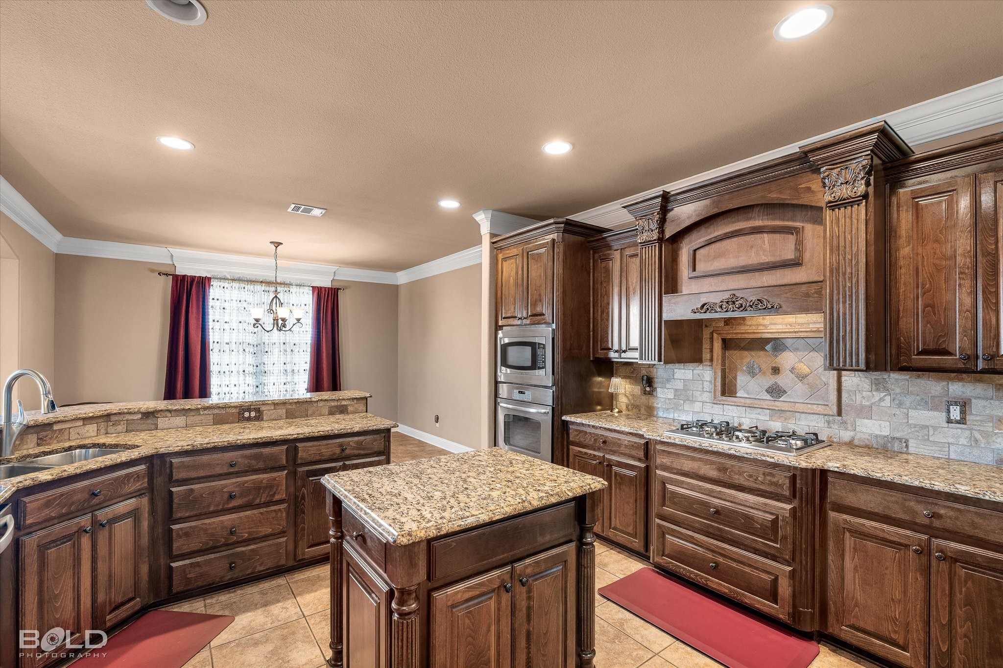 570 Chinquipin Drive