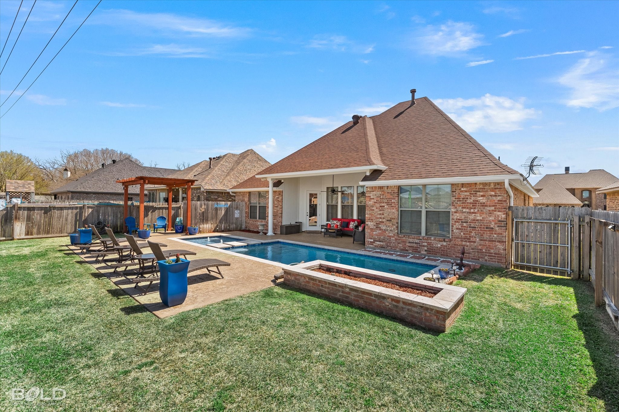 570 Chinquipin Drive