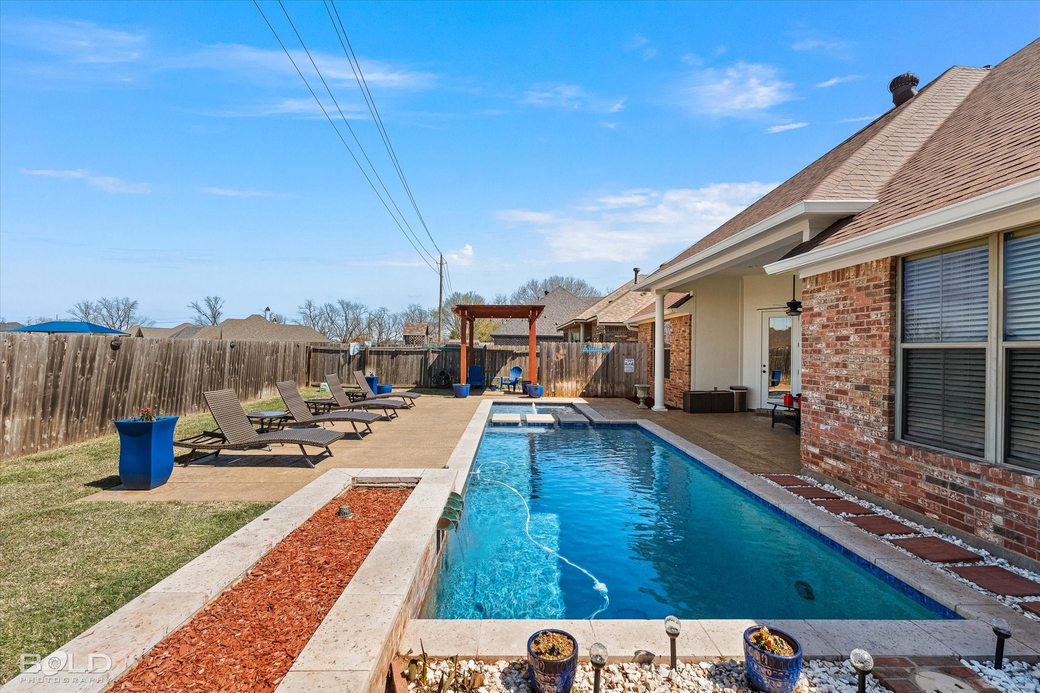 570 Chinquipin Drive