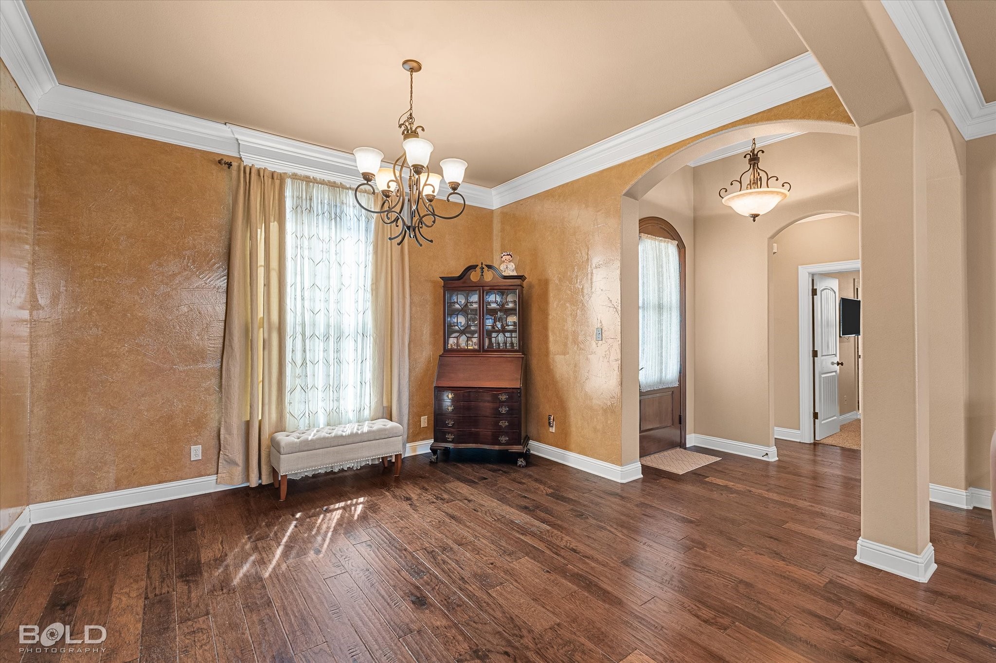 570 Chinquipin Drive