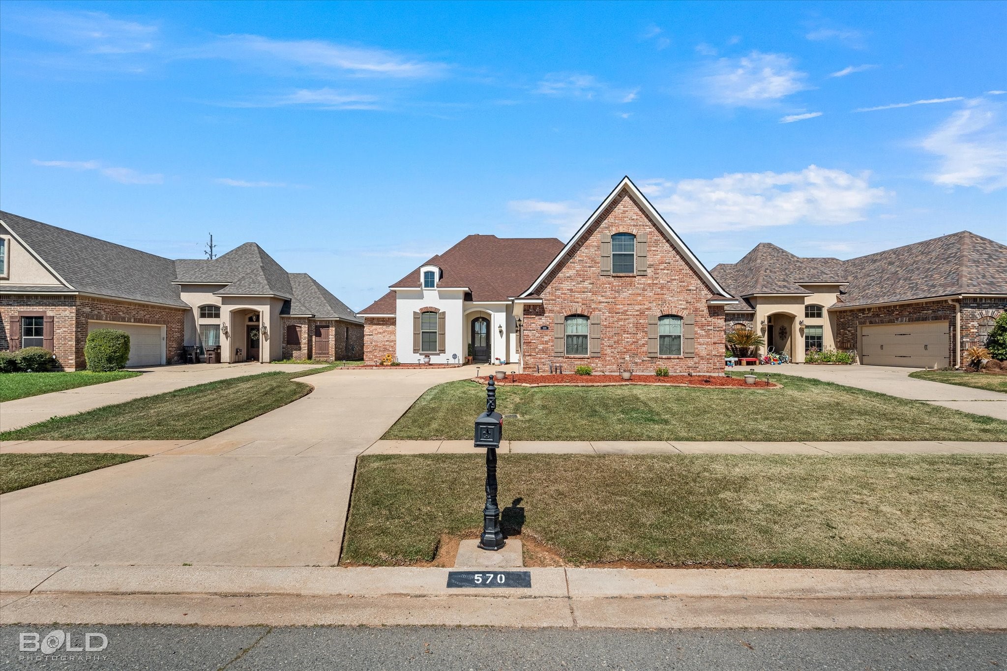 570 Chinquipin Drive