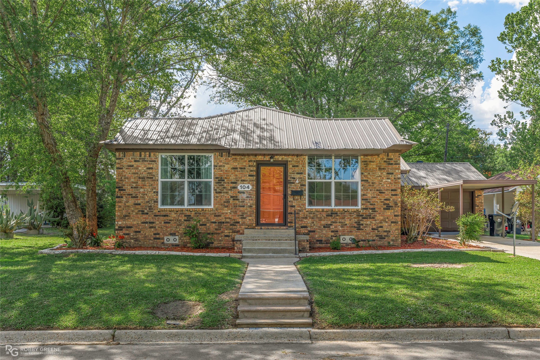 104 3rd Street NW