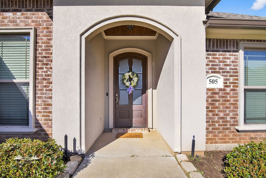 505 Hempstead Circle