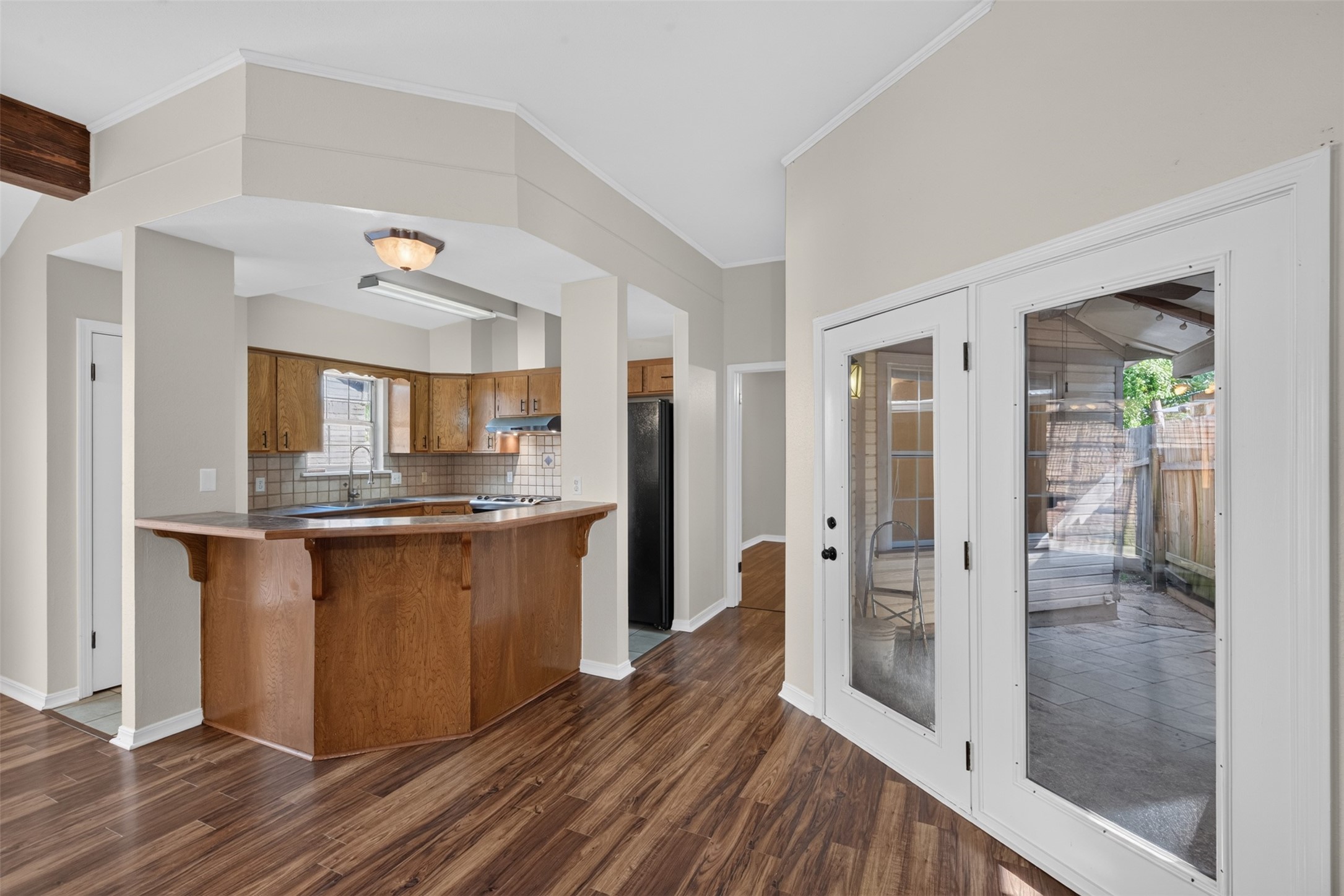 1307 Pecan Square